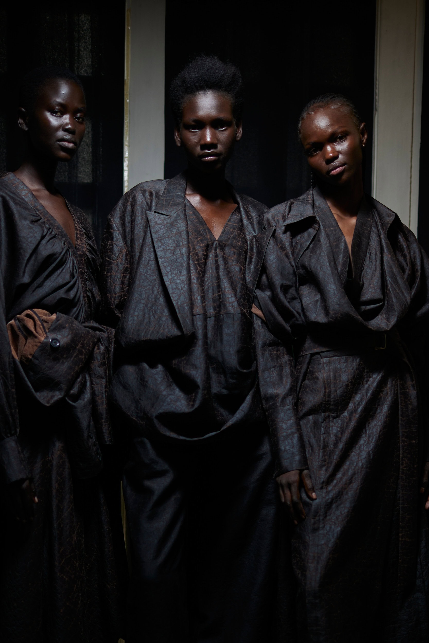 Dawei Studio Spring 2024 Fashion Show Backstage | The Impression