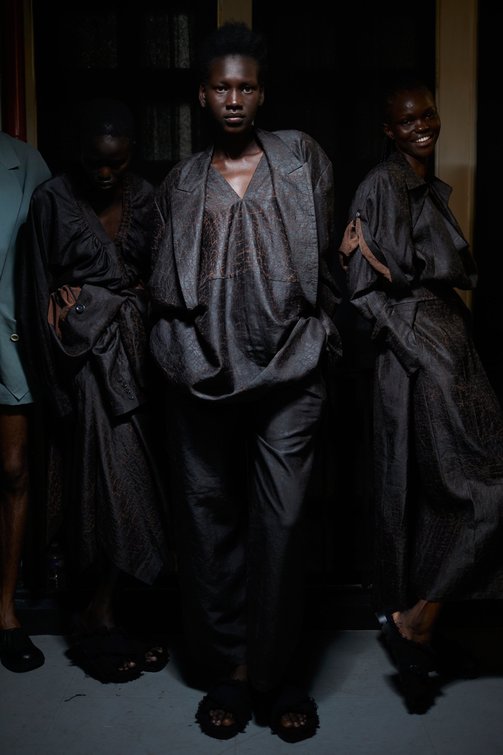 Dawei Studio Spring 2024 Fashion Show Backstage