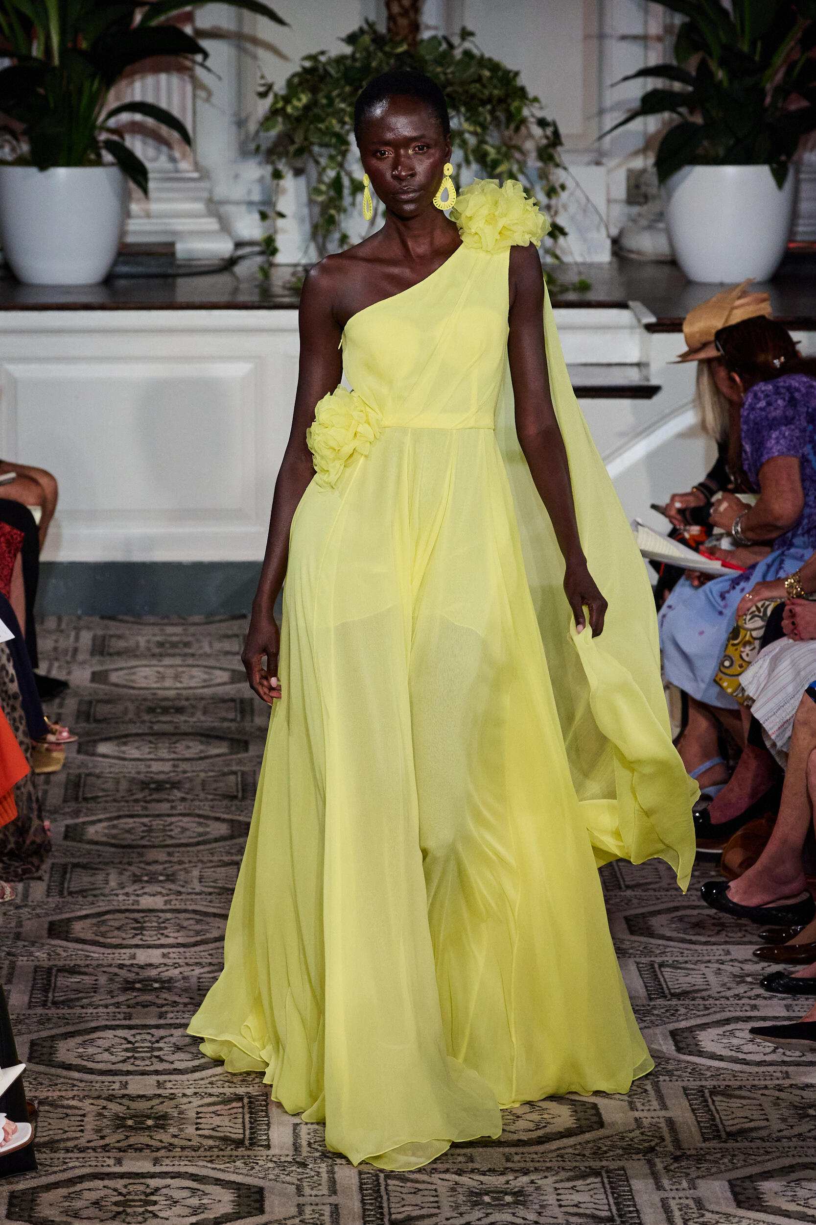 Dennis Basso Spring 2024 Fashion Show