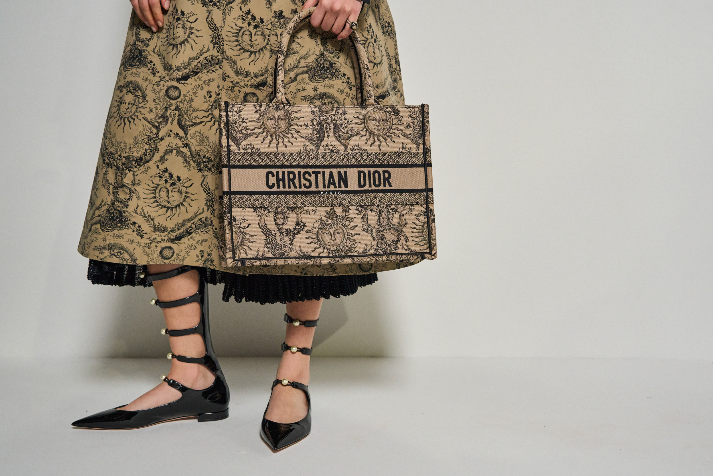 Christian Dior Spring 2024 Fashion Show Backstage