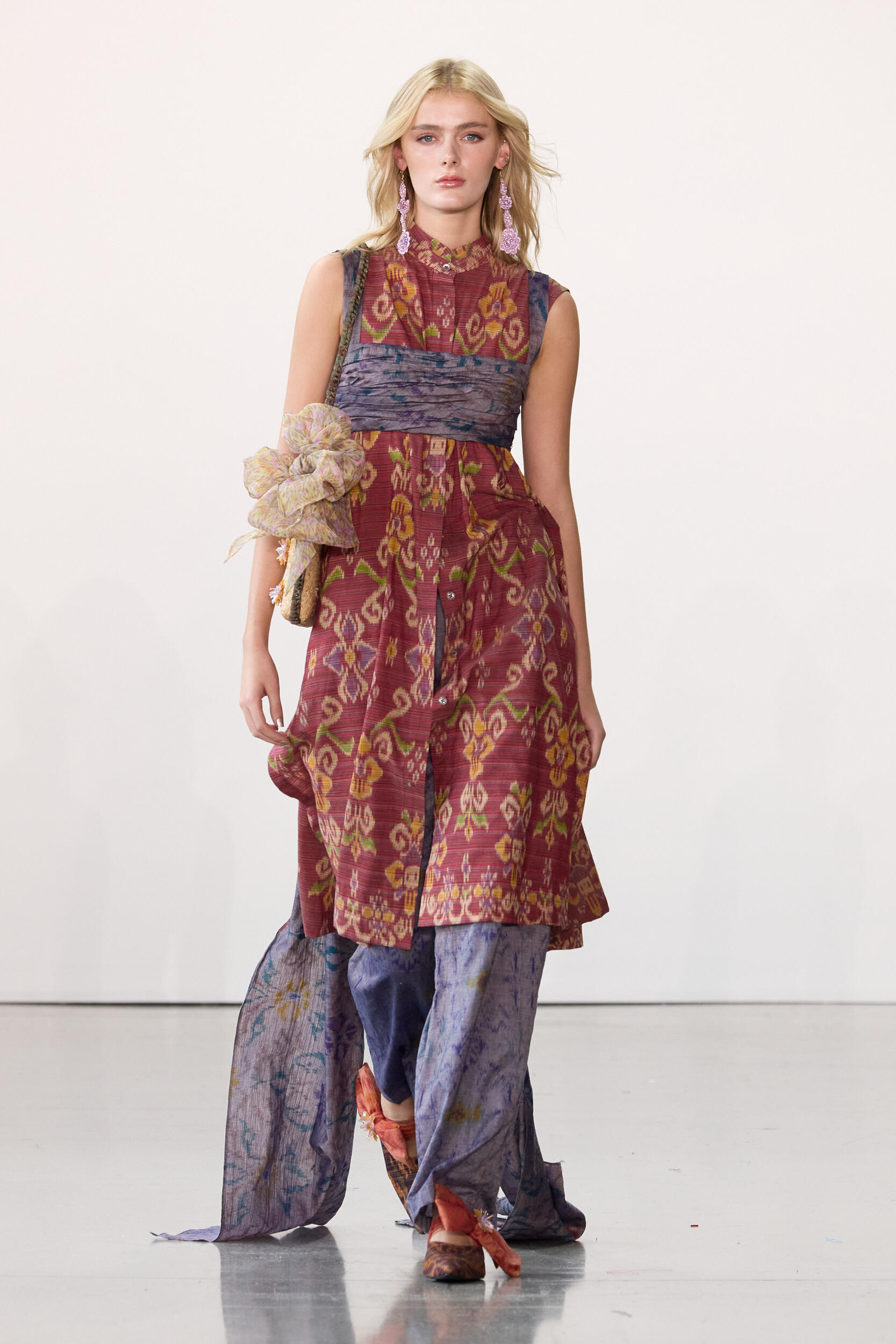 Ikat Indonesia By Didiet Maulana Spring 2024 Fashion Show