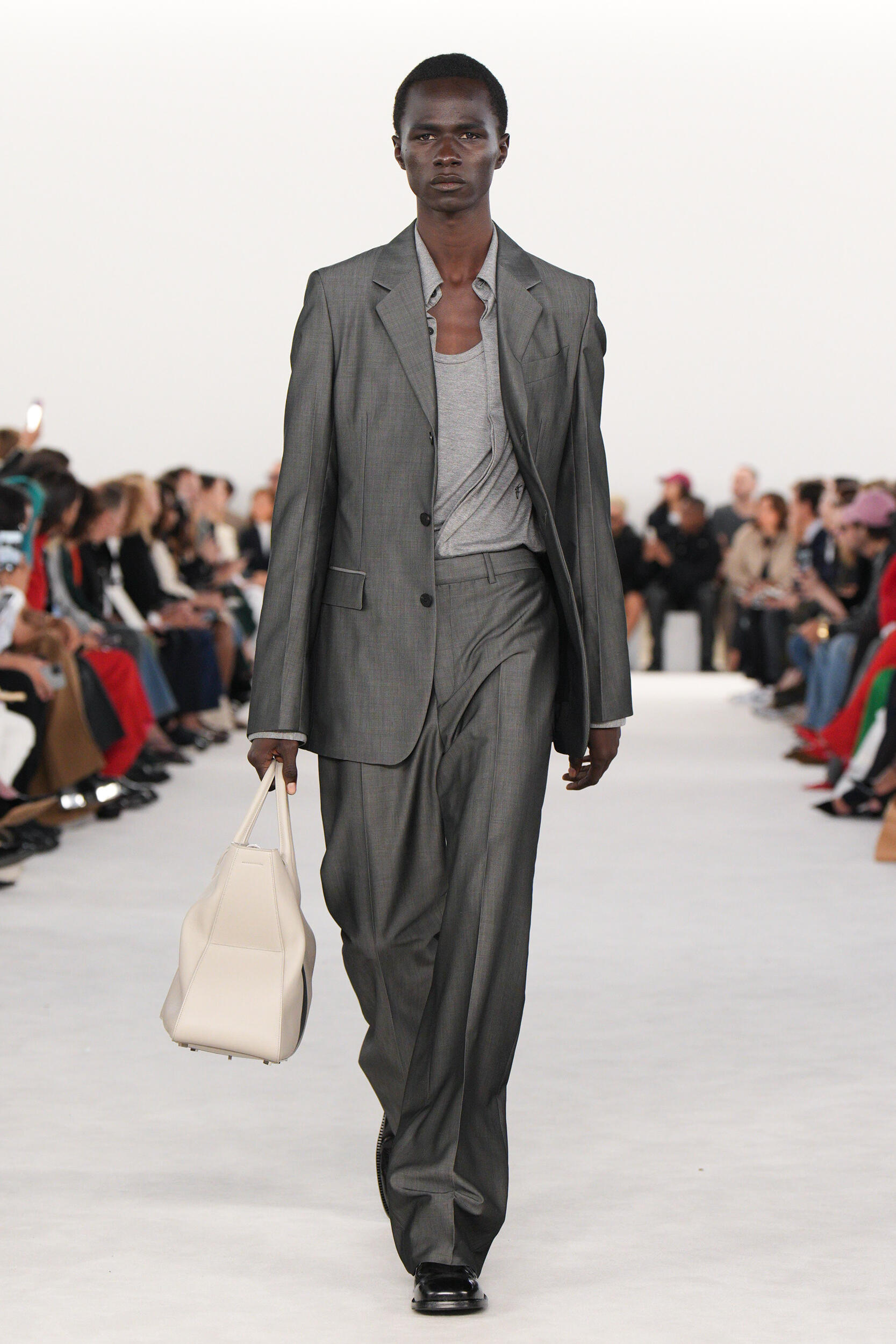 Ferragamo Spring 2024 Fashion Show | The Impression