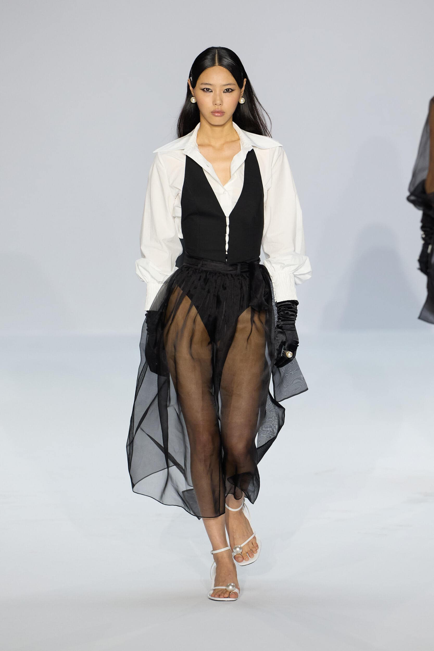 Kimhekim Spring 2024 Fashion Show