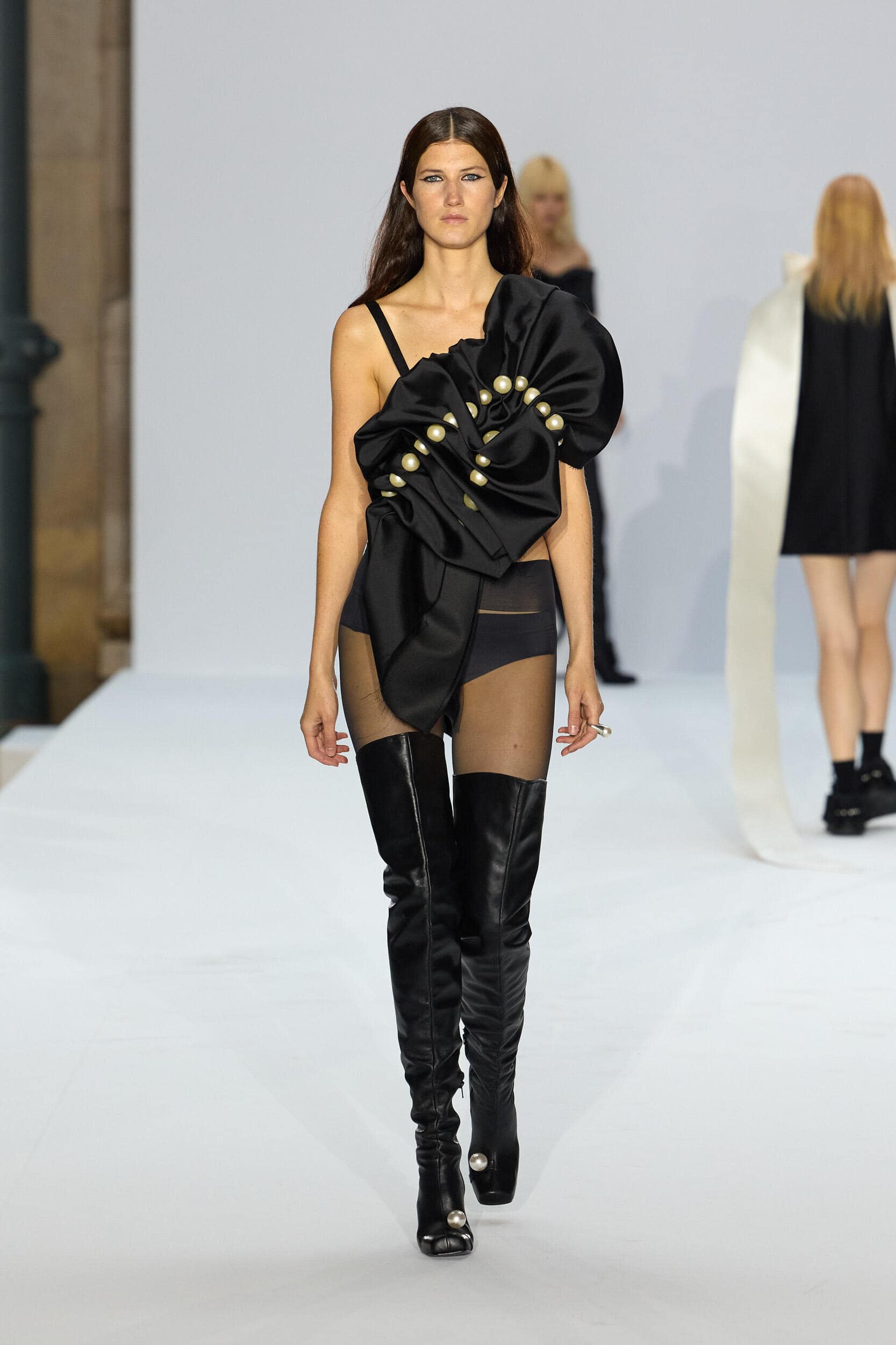 Kimhekim Spring 2024 Fashion Show