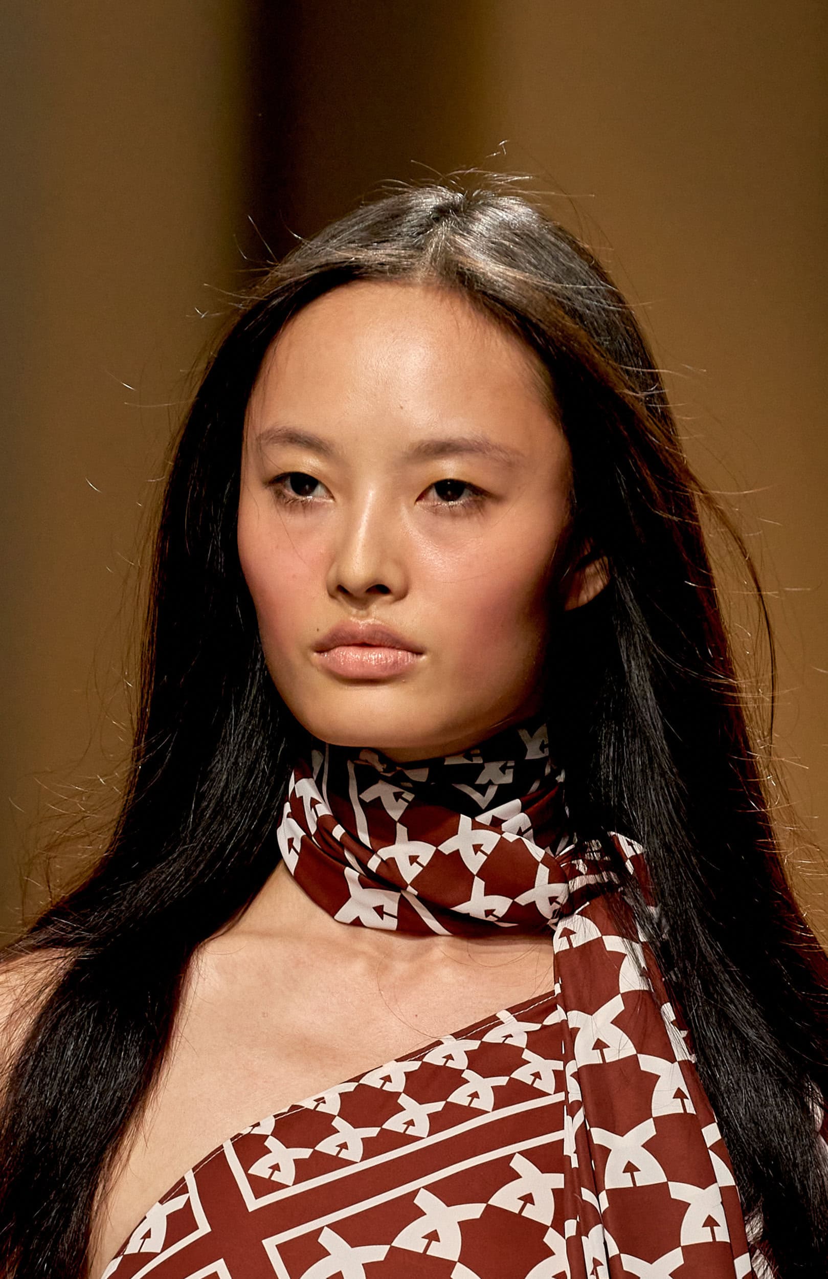 Leonard Paris Spring 2024 Fashion Show Details