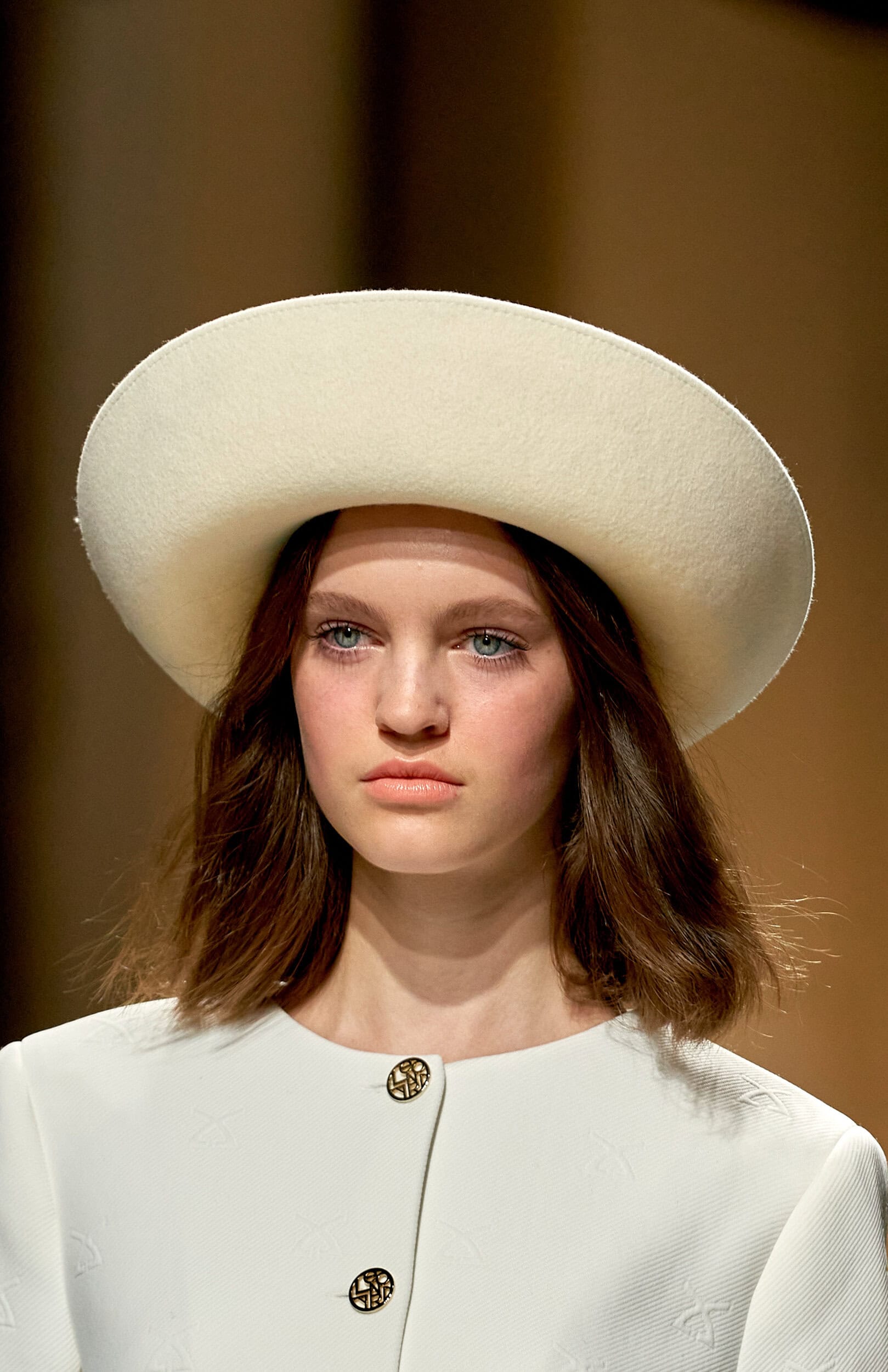 Leonard Paris Spring 2024 Fashion Show Details