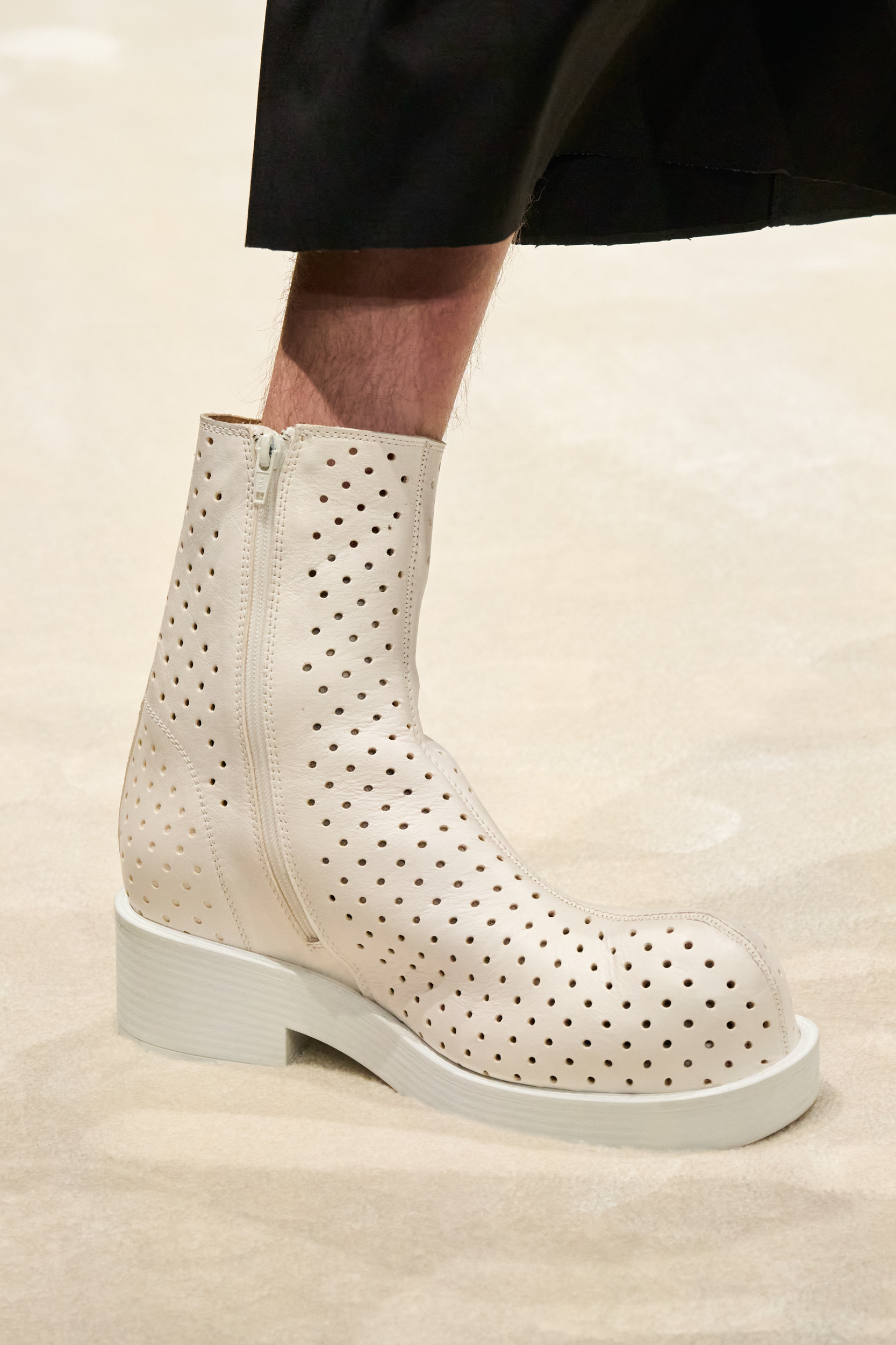 Mm6 Maison Margiela Spring 2024 Fashion Show Details