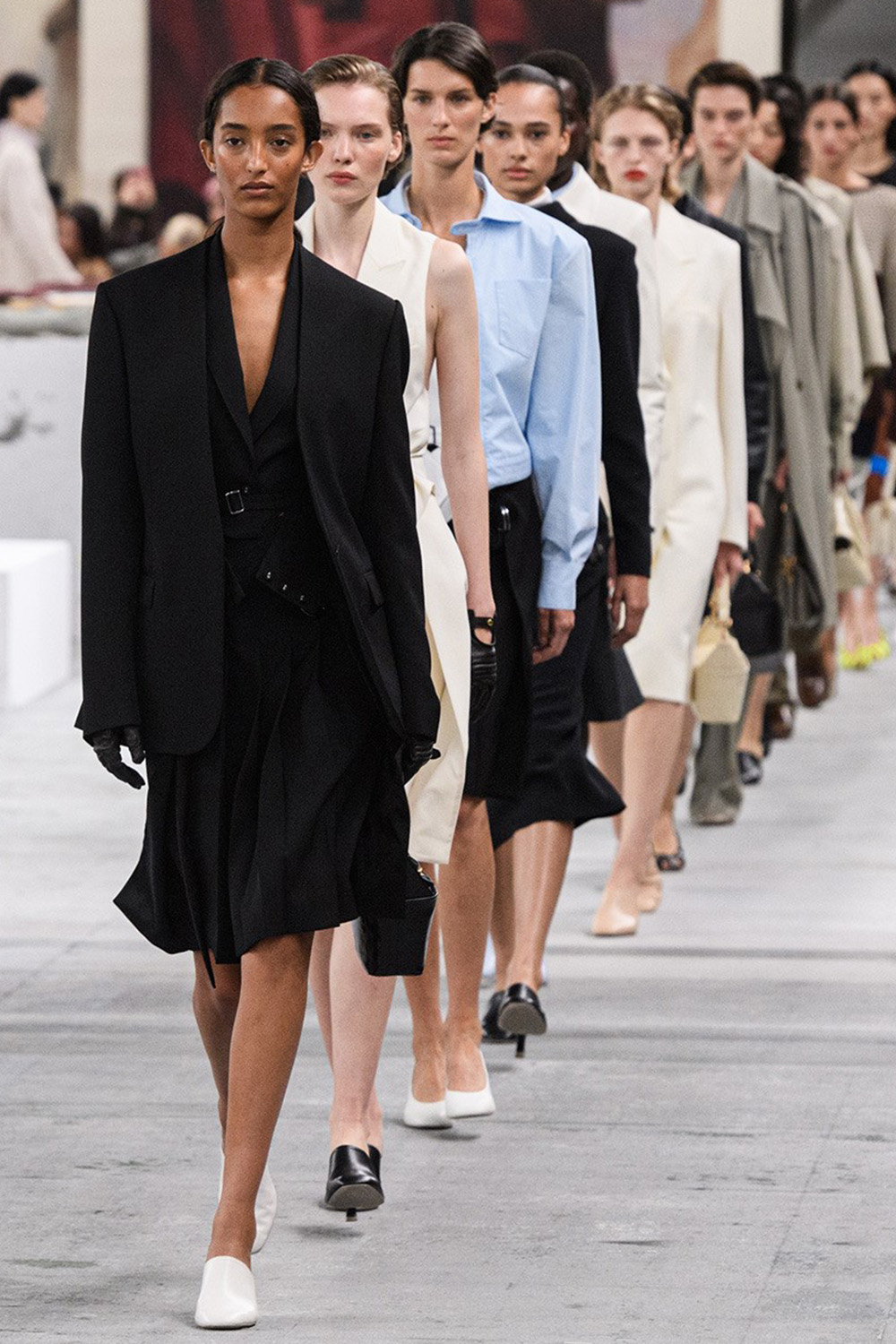 Tod's Spring 2024 Fashion Show Review | The Impression