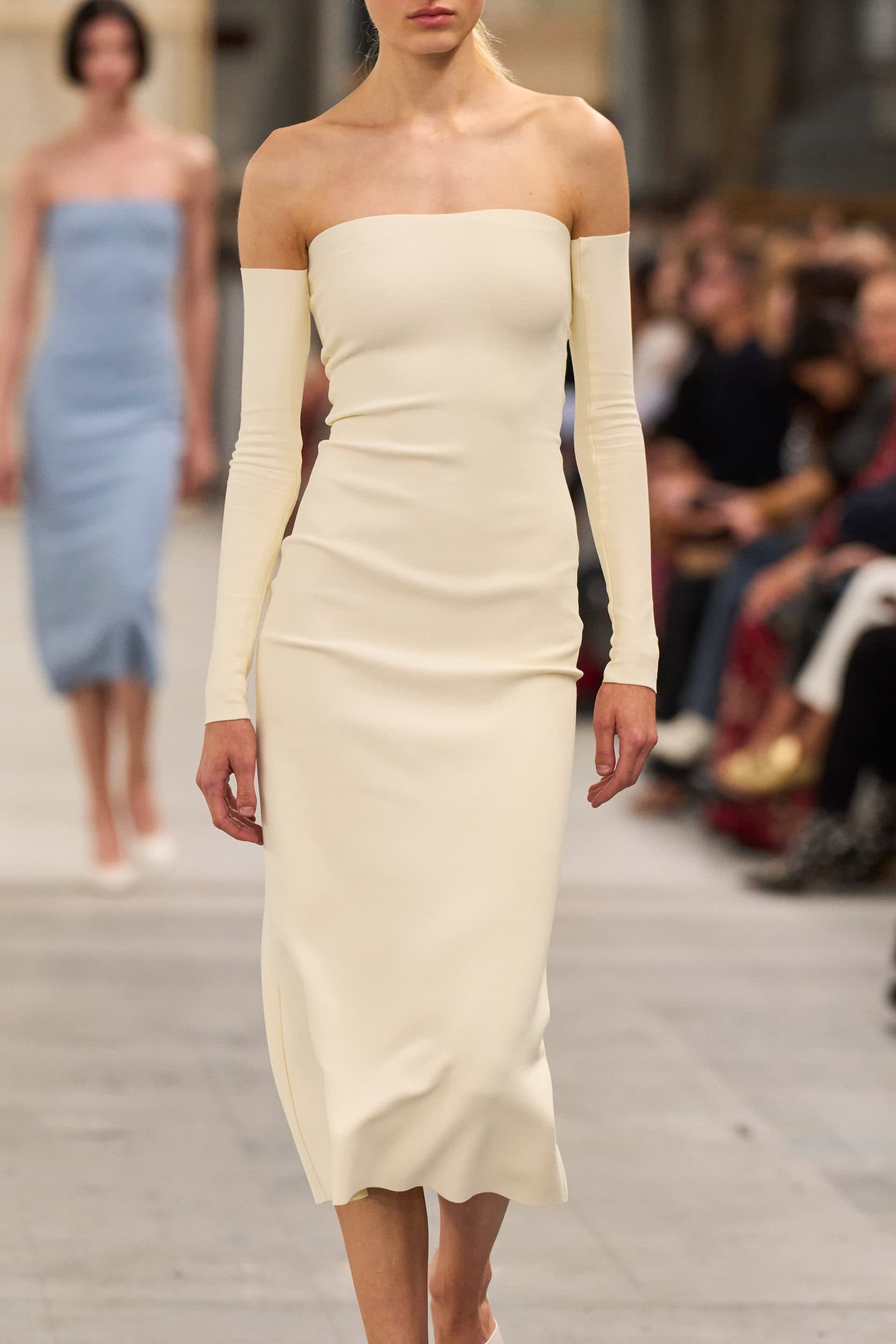 Tod S Spring 2024 Fashion Show Details