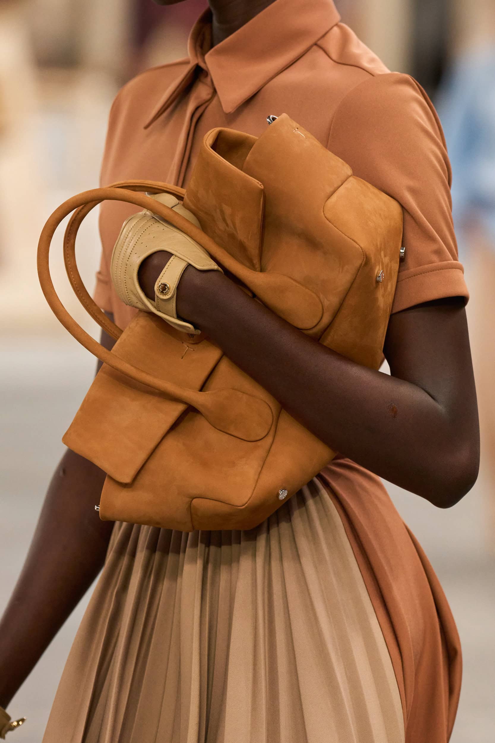 Tod S Spring 2024 Fashion Show Details