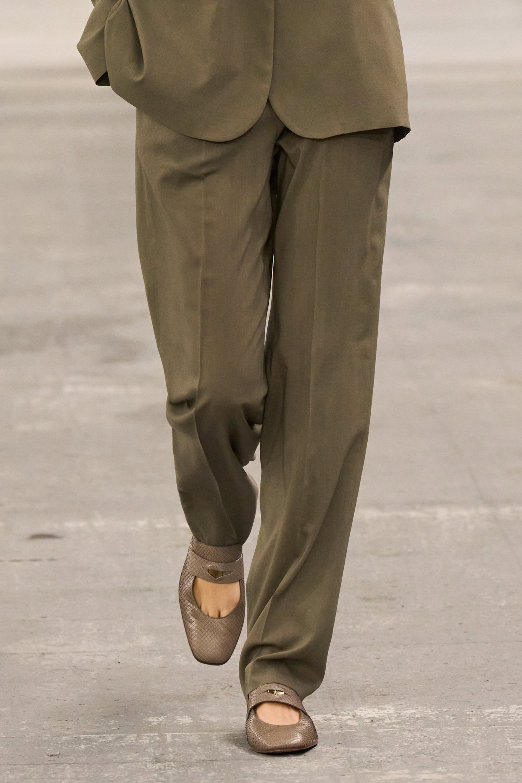 Tod S Spring 2024 Fashion Show Details