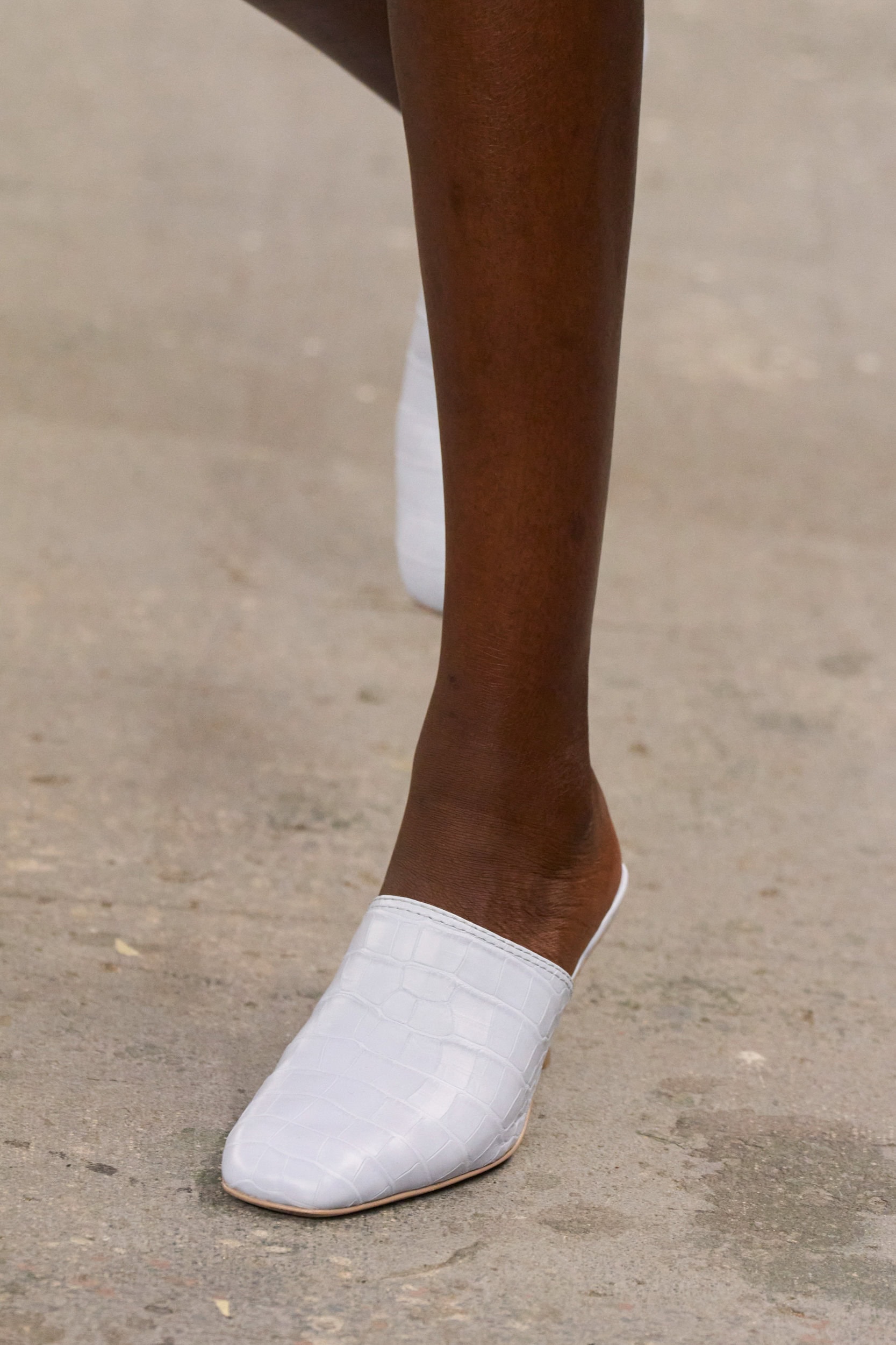 Tod S Spring 2024 Fashion Show Details