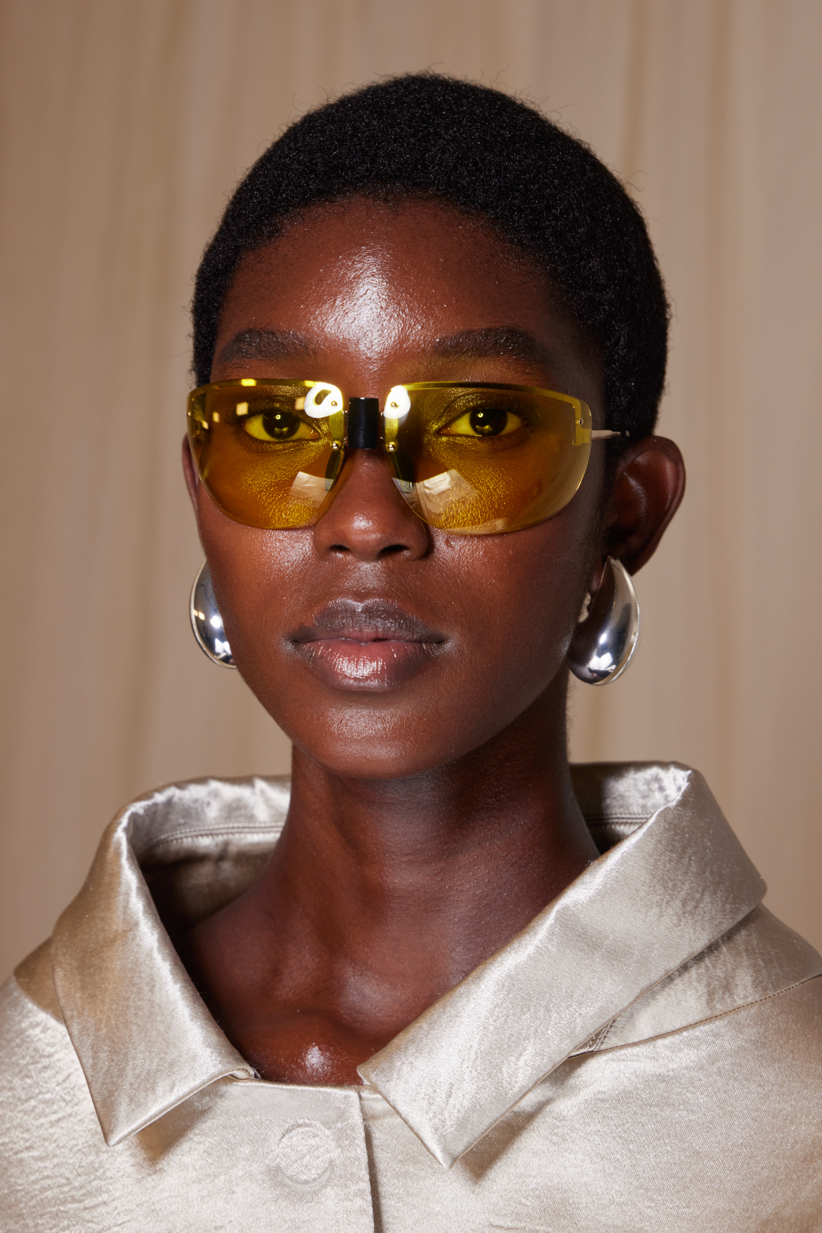 Tory Burch Spring 2024 Fashion Show Backstage