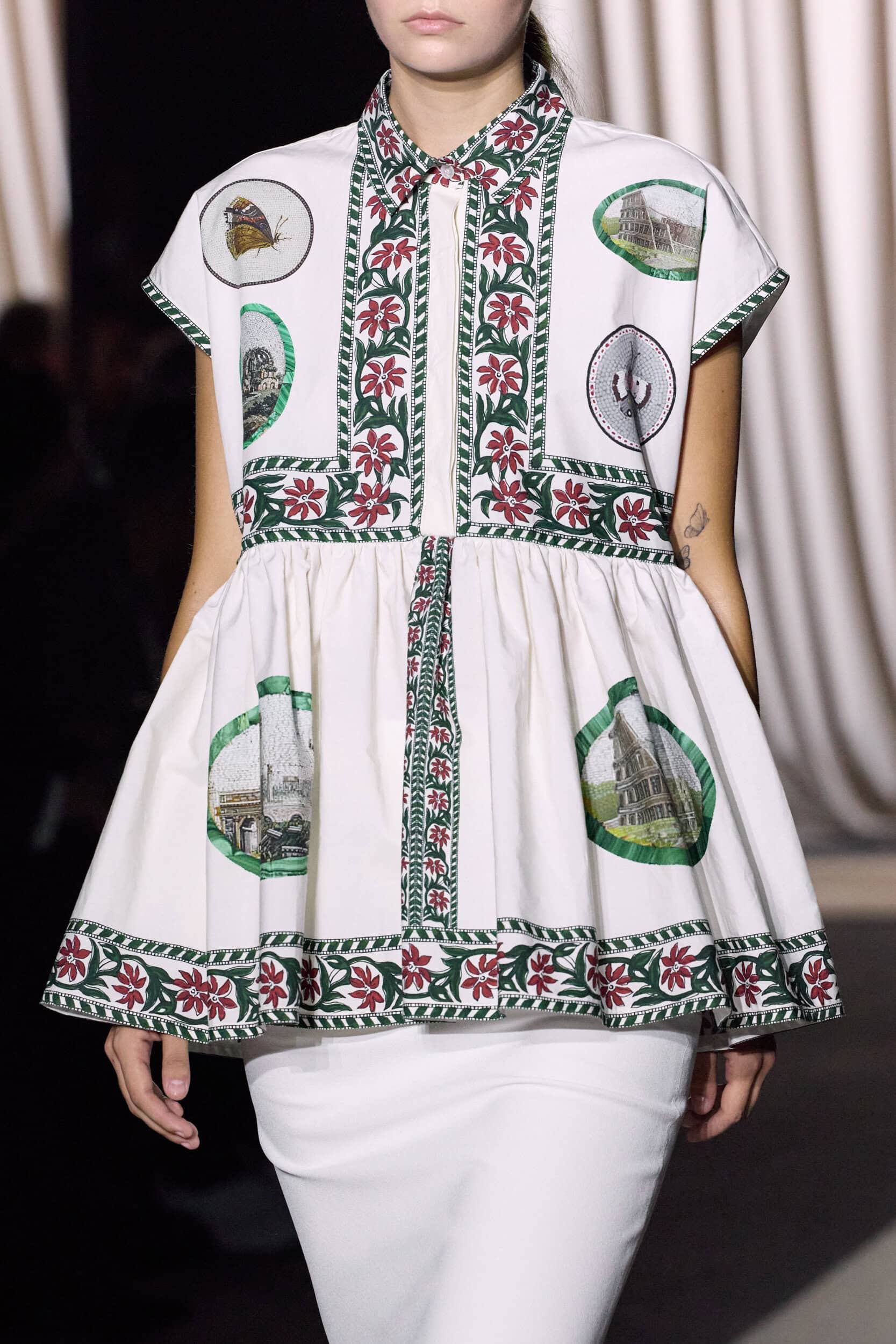 Giambattista Valli Spring 2024 Fashion Show Details