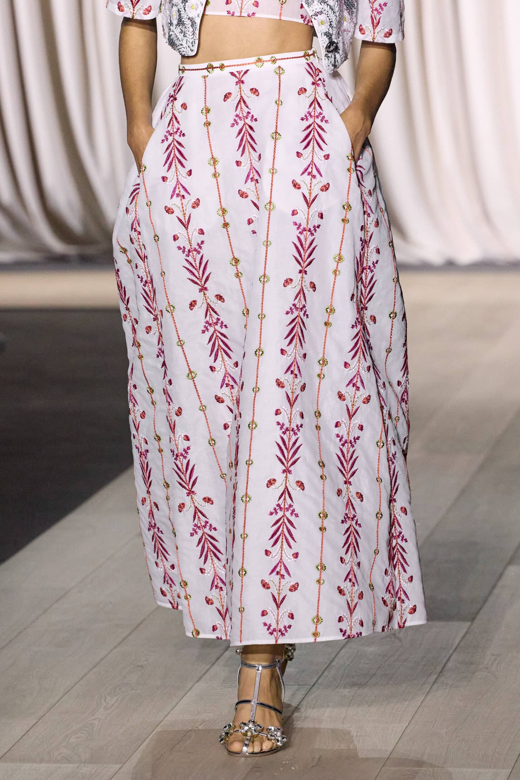 Giambattista Valli Spring 2024 Fashion Show Details