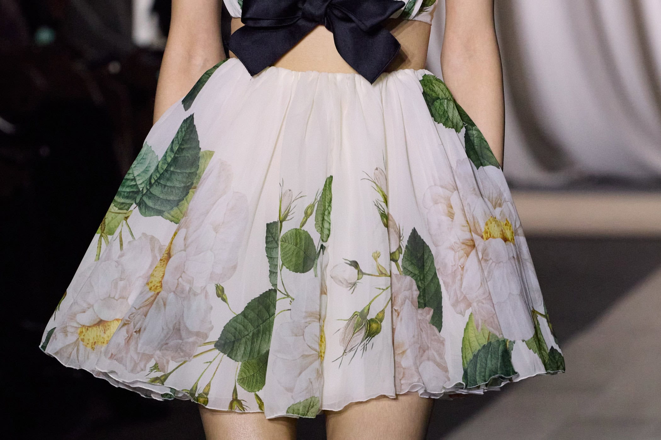 Giambattista Valli Spring 2024 Fashion Show Details