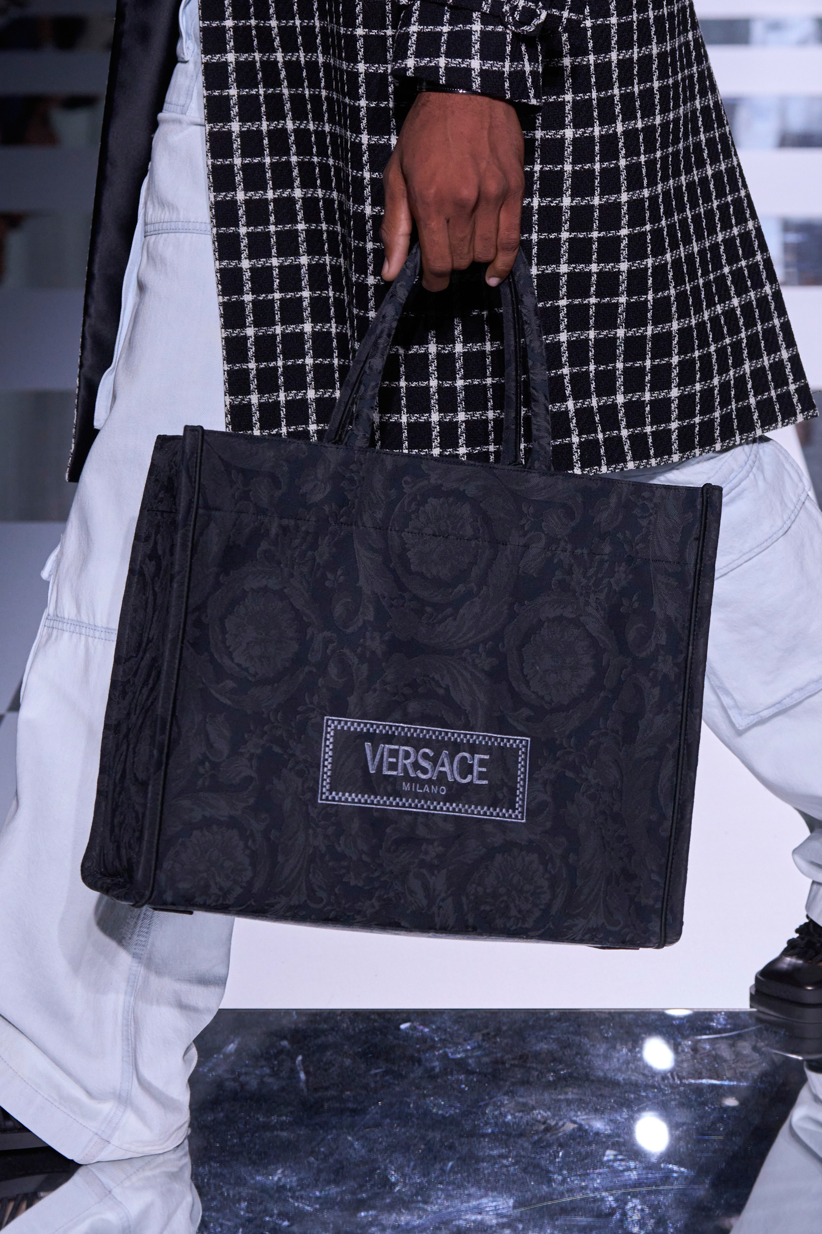 Versace Spring 2024 Fashion Show Details