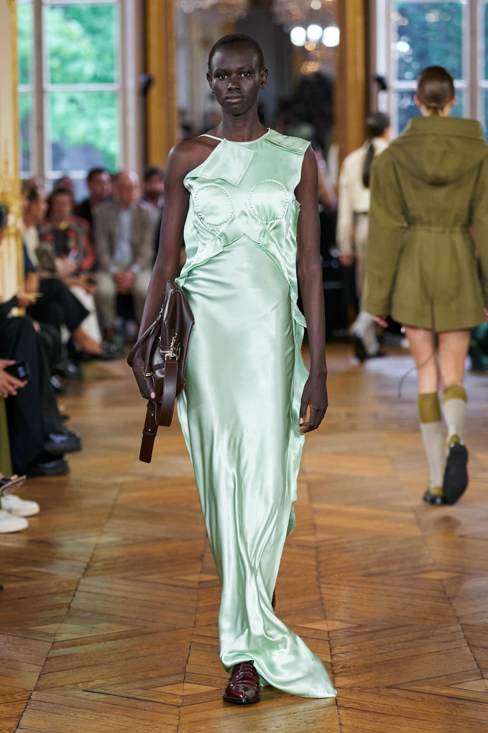 Victoria Beckham Spring 2024 Fashion Show Review