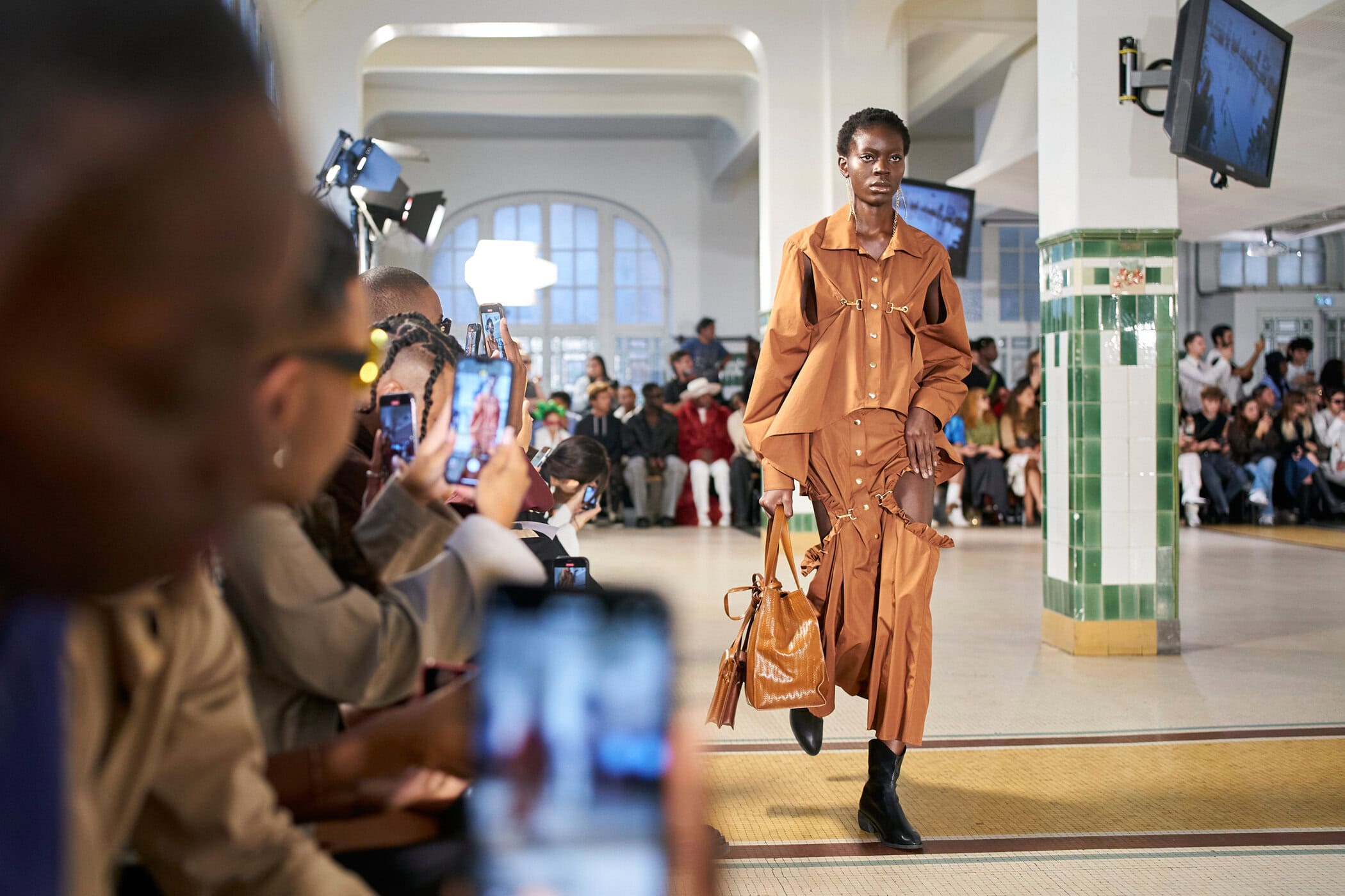 Victoria Tomas Spring 2024 Fashion Show Atmosphere