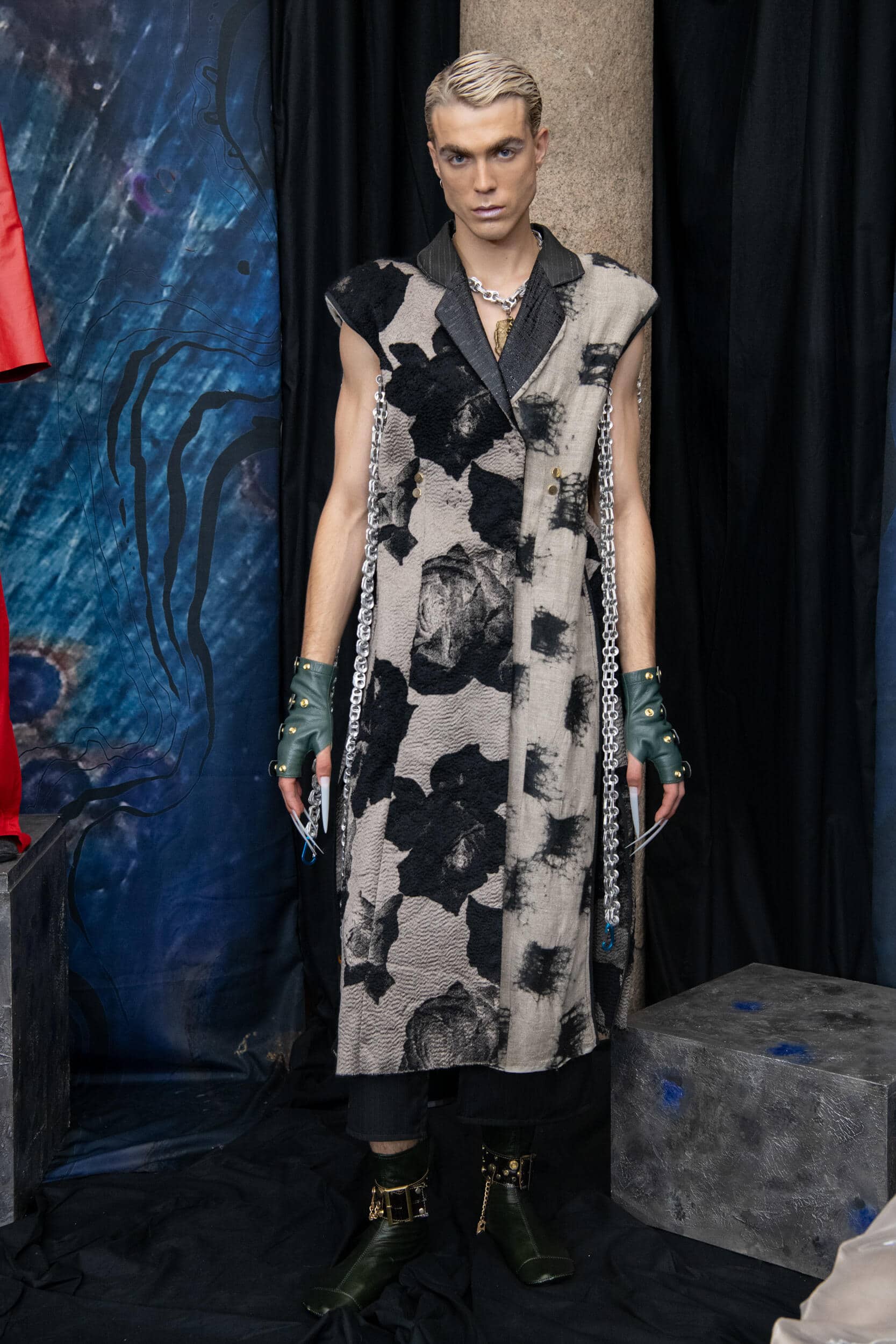 Viviers Spring 2024 Fashion Show