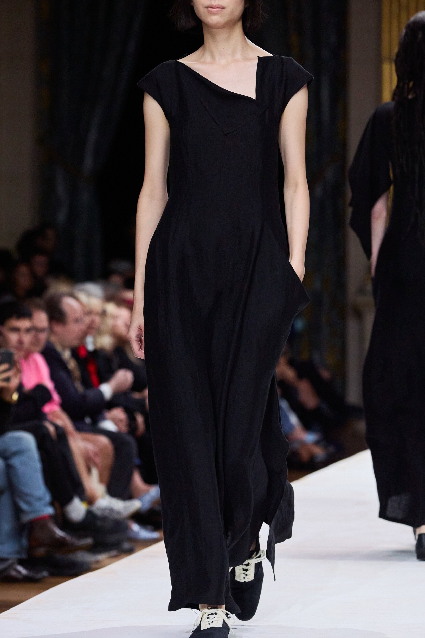 Yohji Yamamoto Spring 2024 Fashion Show Details
