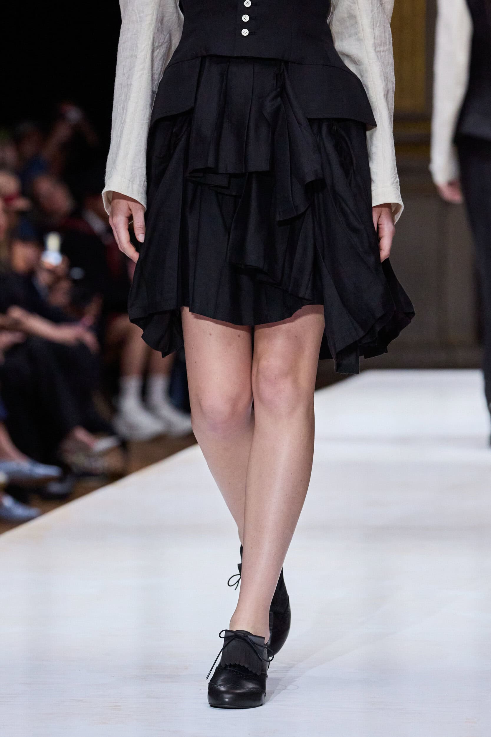 Yohji Yamamoto Spring 2024 Fashion Show Details
