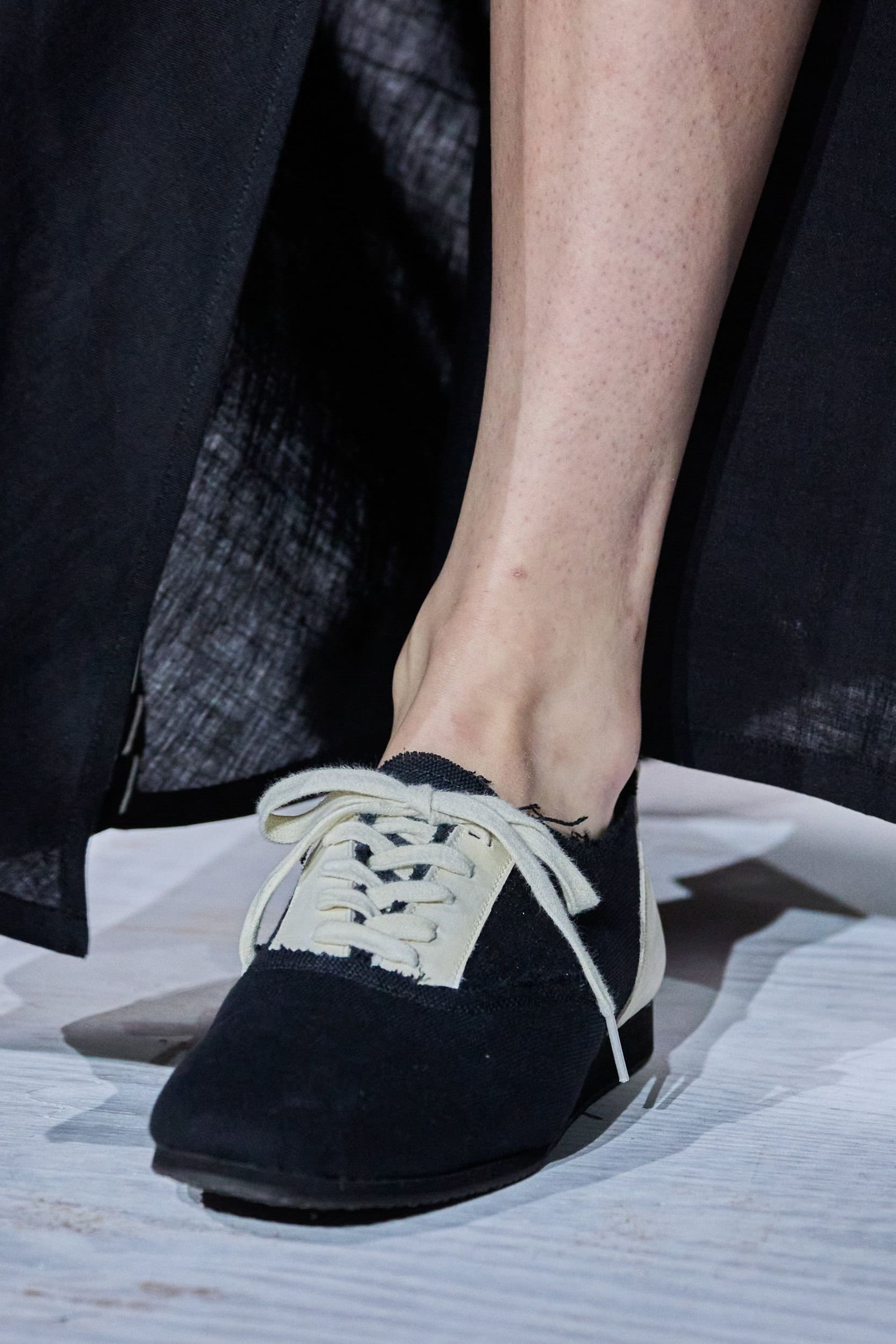 Yohji Yamamoto Spring 2024 Fashion Show Details