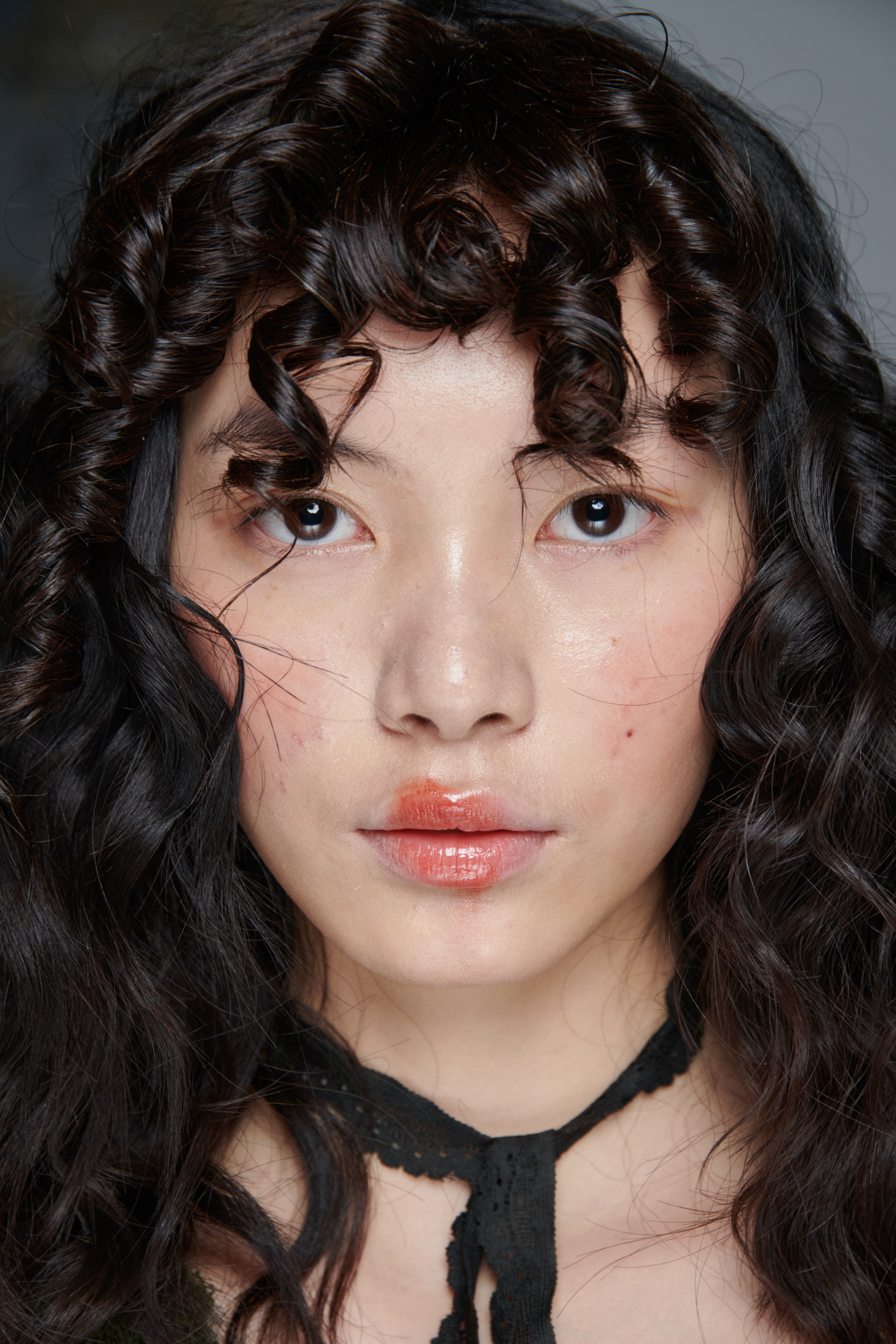 Yuhan Wang Spring 2024 Fashion Show Backstage