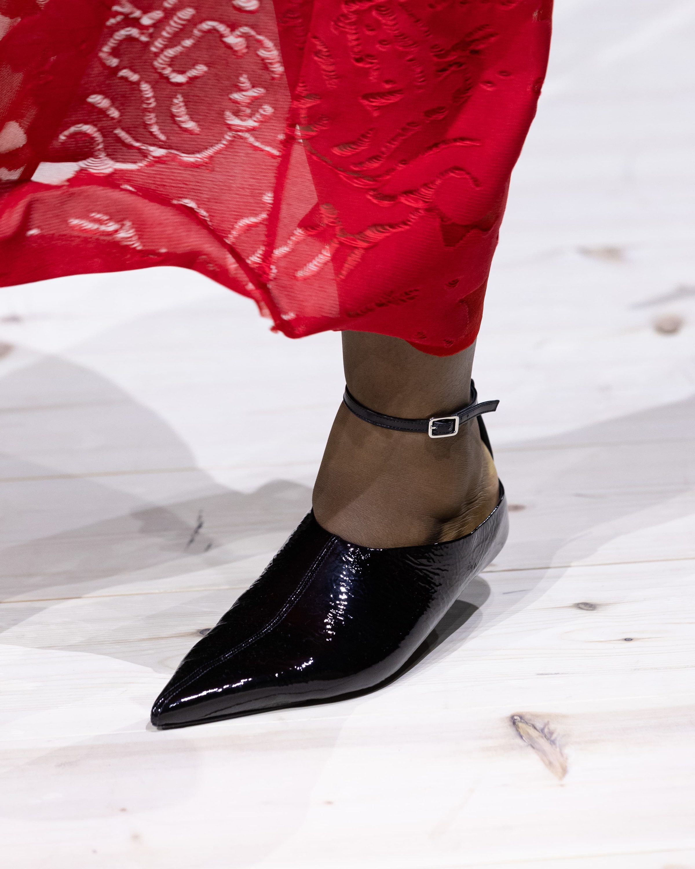 Alexander McQueen Spring 2024 Fashion Show Details | The Impression