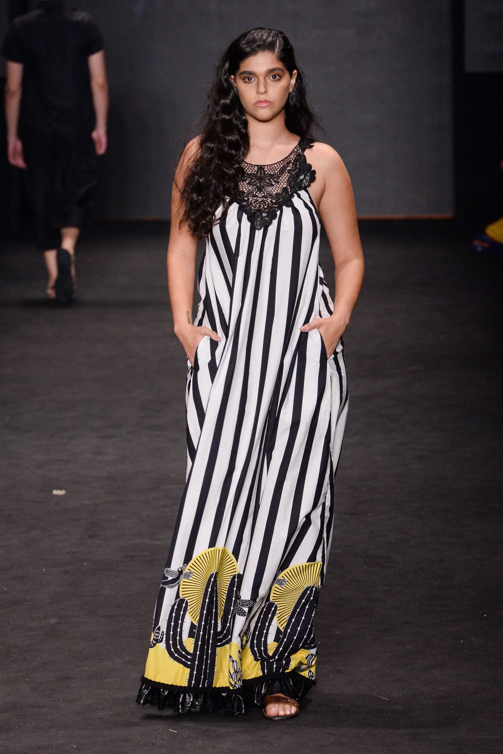Santa Resistencia  Spring 2024 Fashion Show 