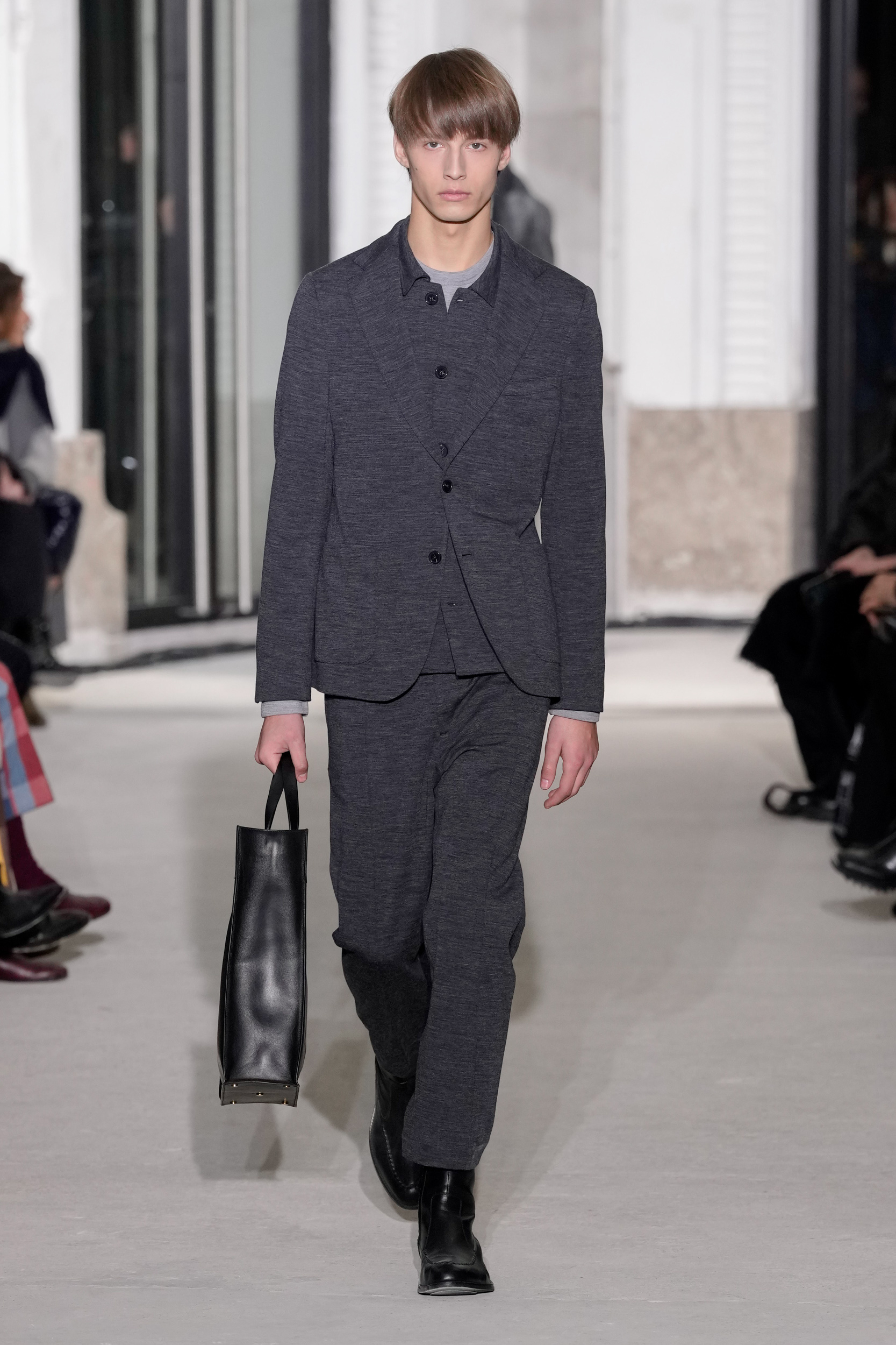 Officine Generale Fall 2024 Men’s Fashion Show