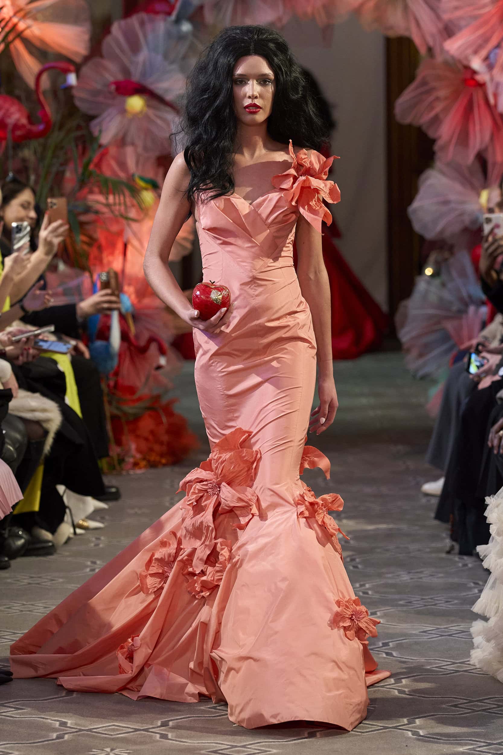 Lena Erziak Spring 2024 Couture Fashion Show