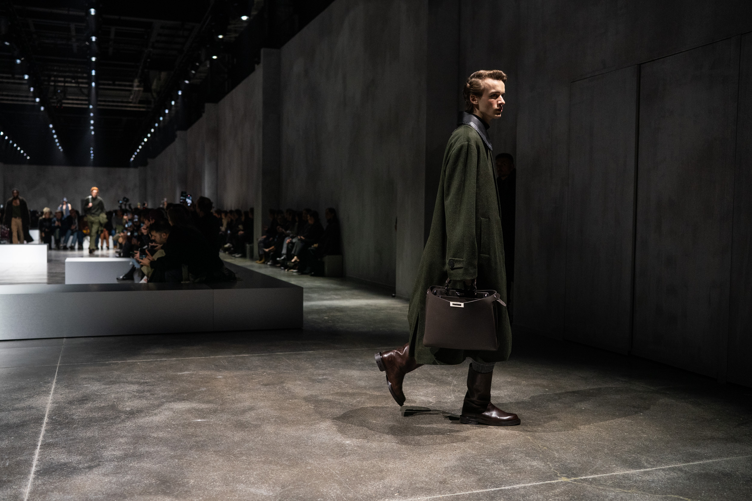 Fendi Fall 2024 Men S Fashion Show Atmosphere The Impression   Fendi M Atm F24 002 