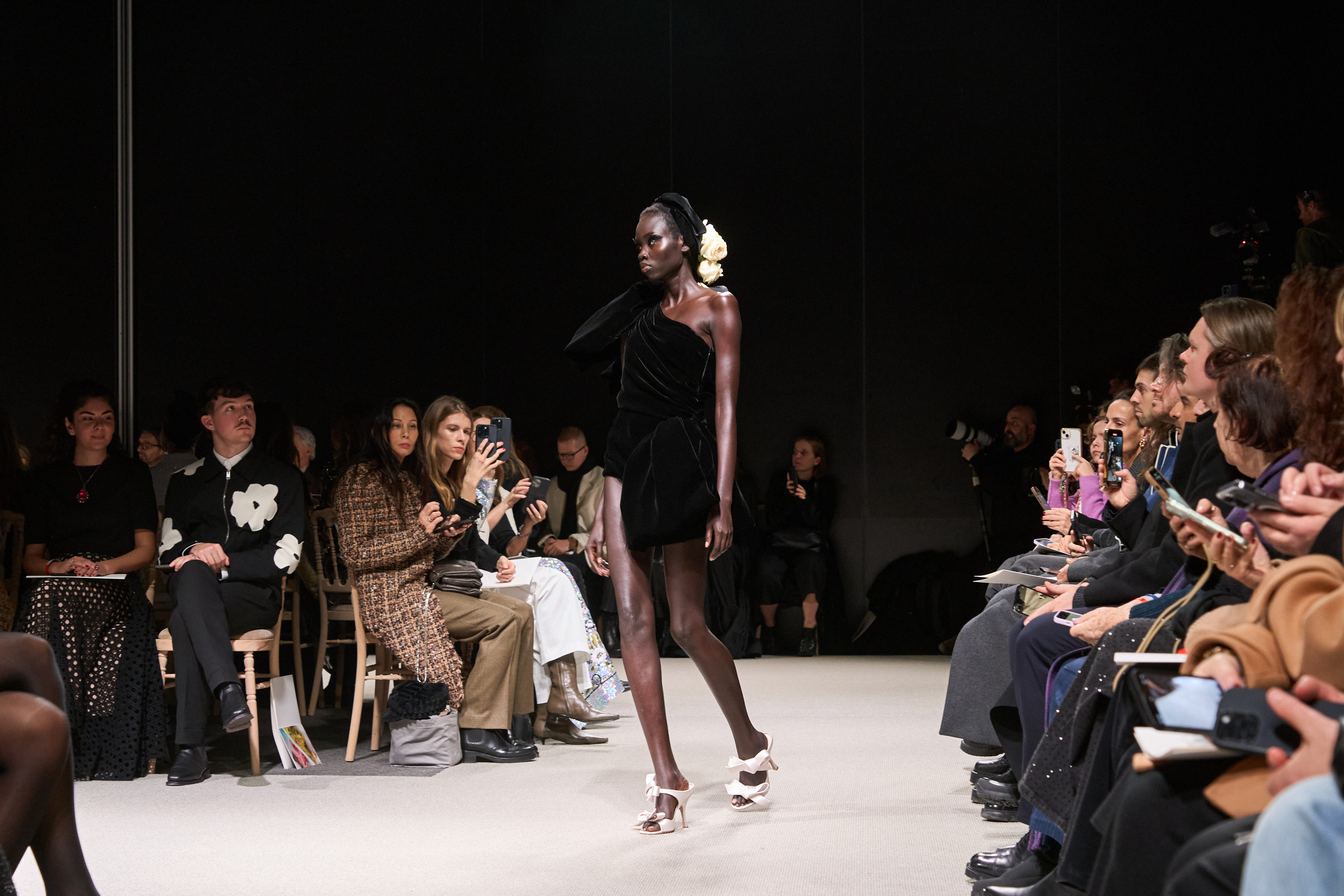 Giambattista Valli Spring 2024 Couture Fashion Show Atmosphere | The ...