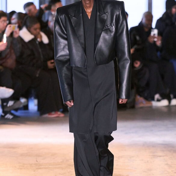 Juun.j Fall 2024 Men’s Fashion Show Film