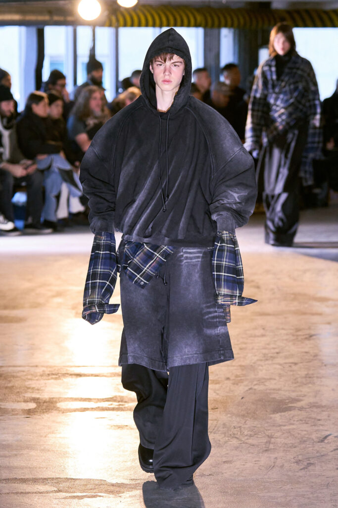 Juun.j Fall Men’s 2024 Fashion Show