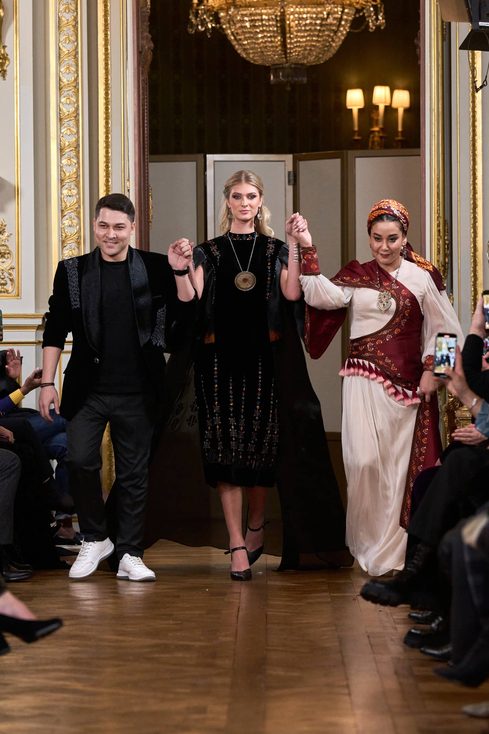 Oriental Fashion Show Spring 2024 Couture Fashion Show
