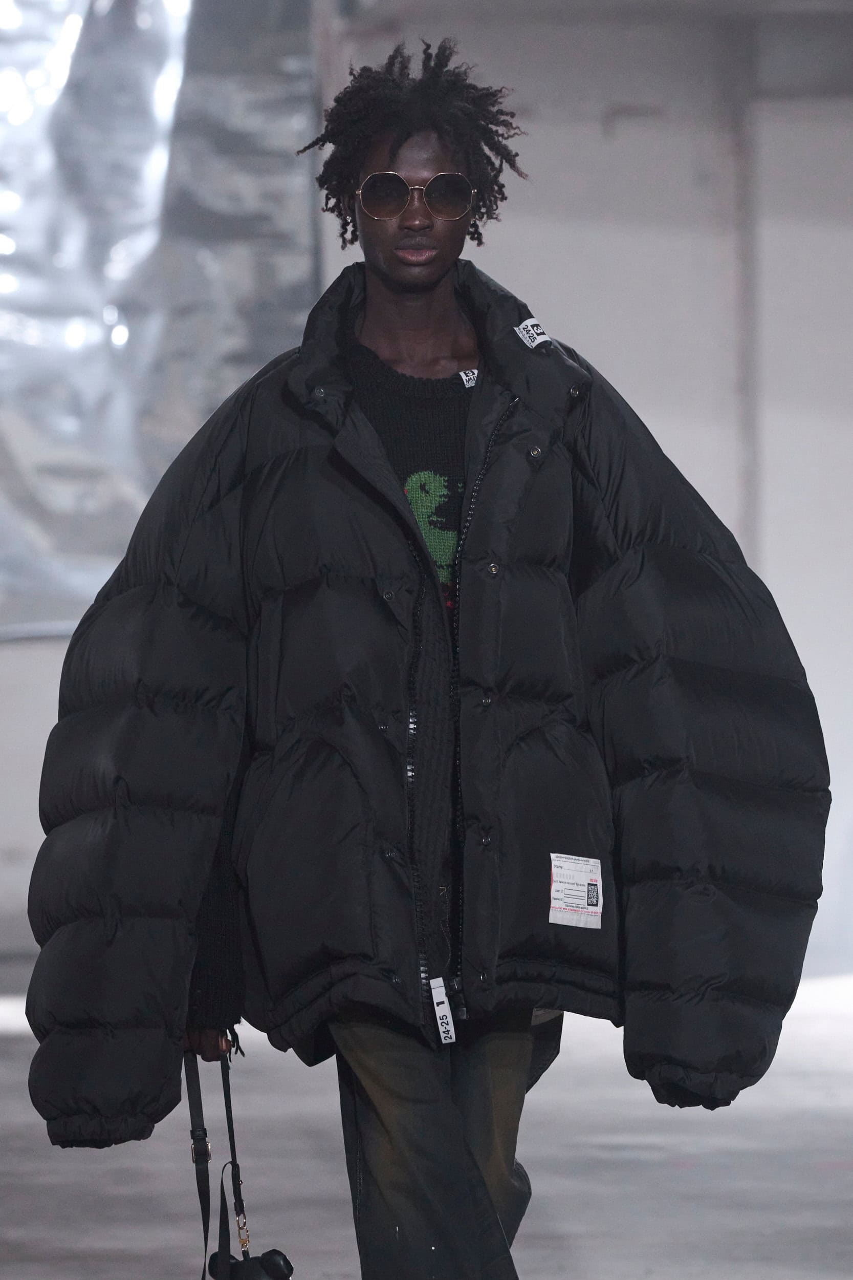 Maison Mihara Yasuhiro Fall 2024 Men’s Fashion Show Details