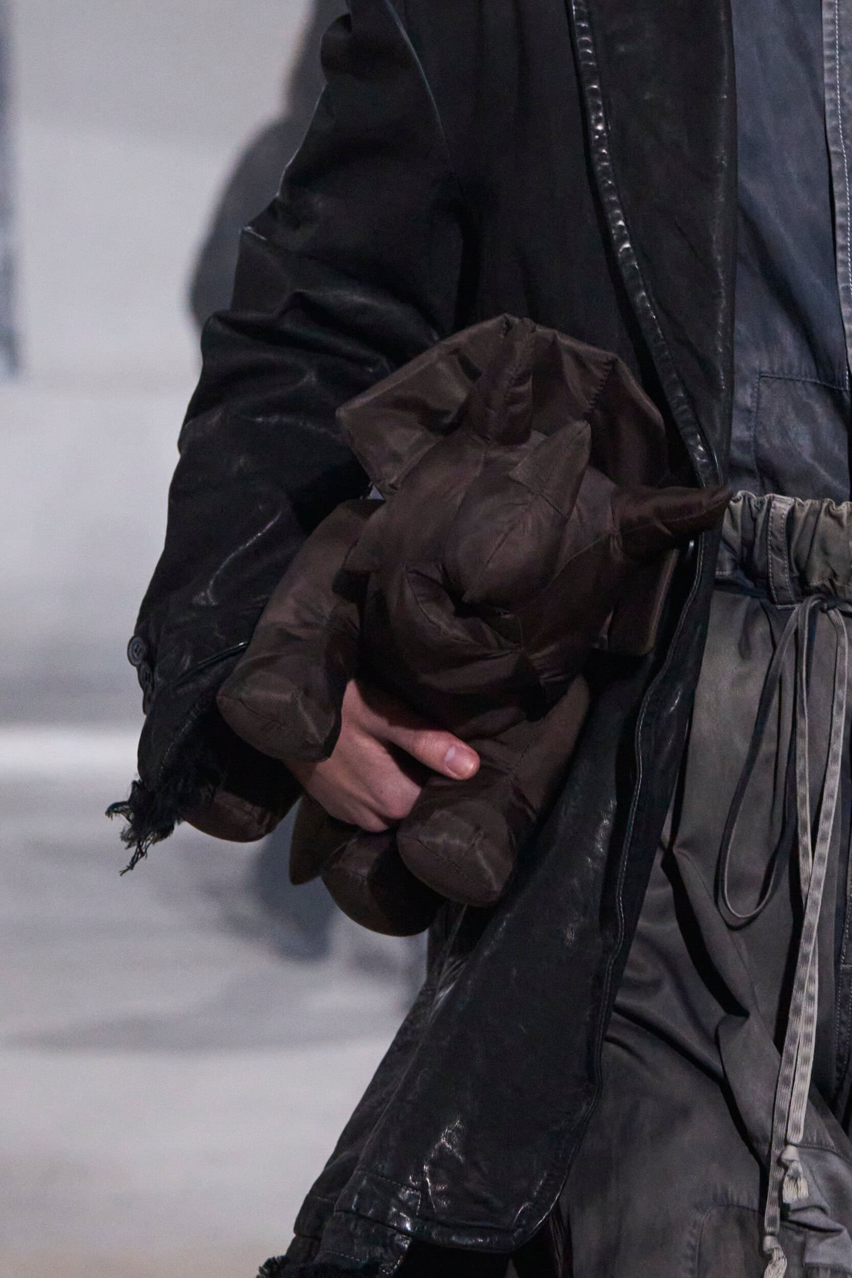 Maison Mihara Yasuhiro Fall 2024 Men’s Fashion Show Details