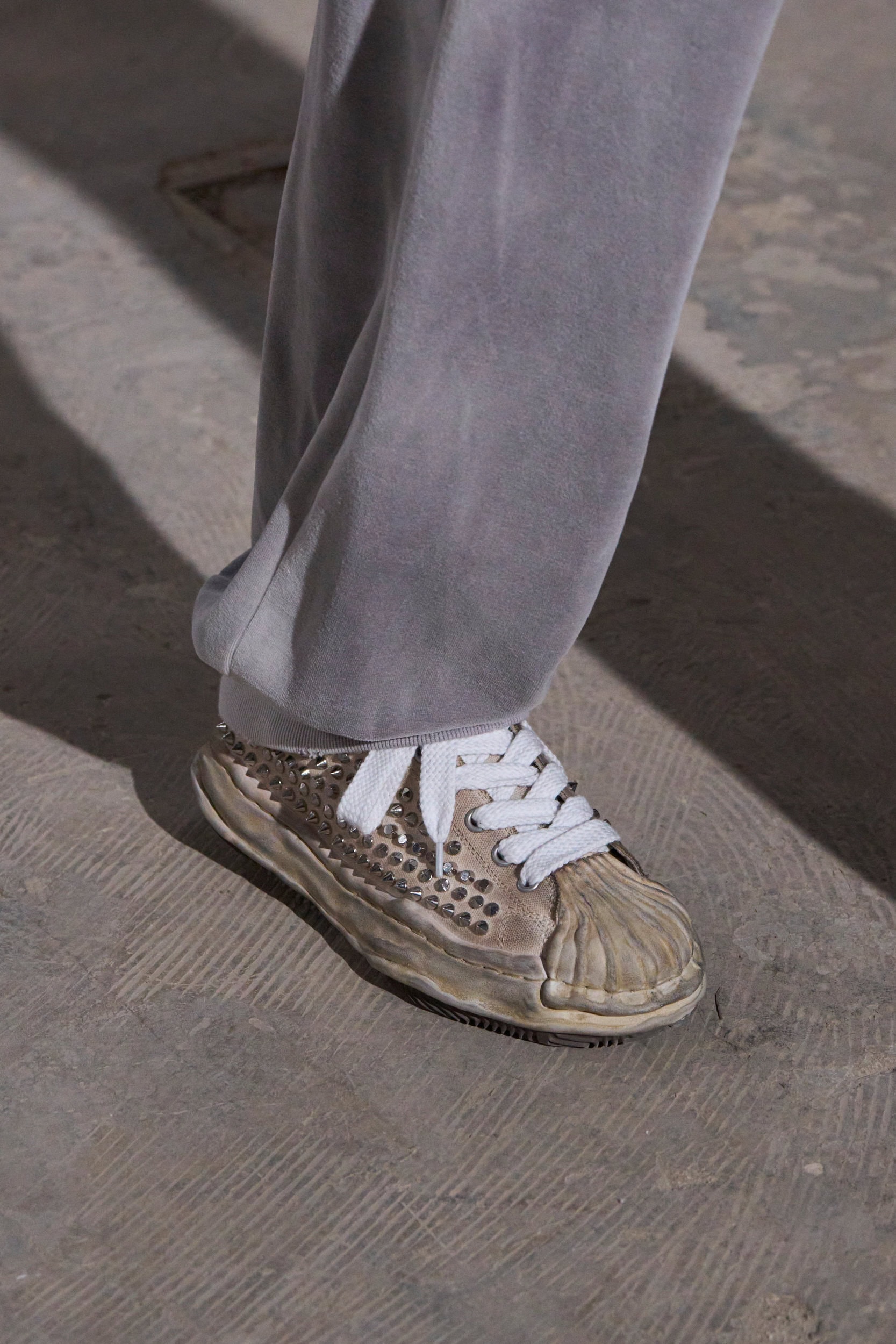 Maison Mihara Yasuhiro Fall 2024 Men’s Fashion Show Details