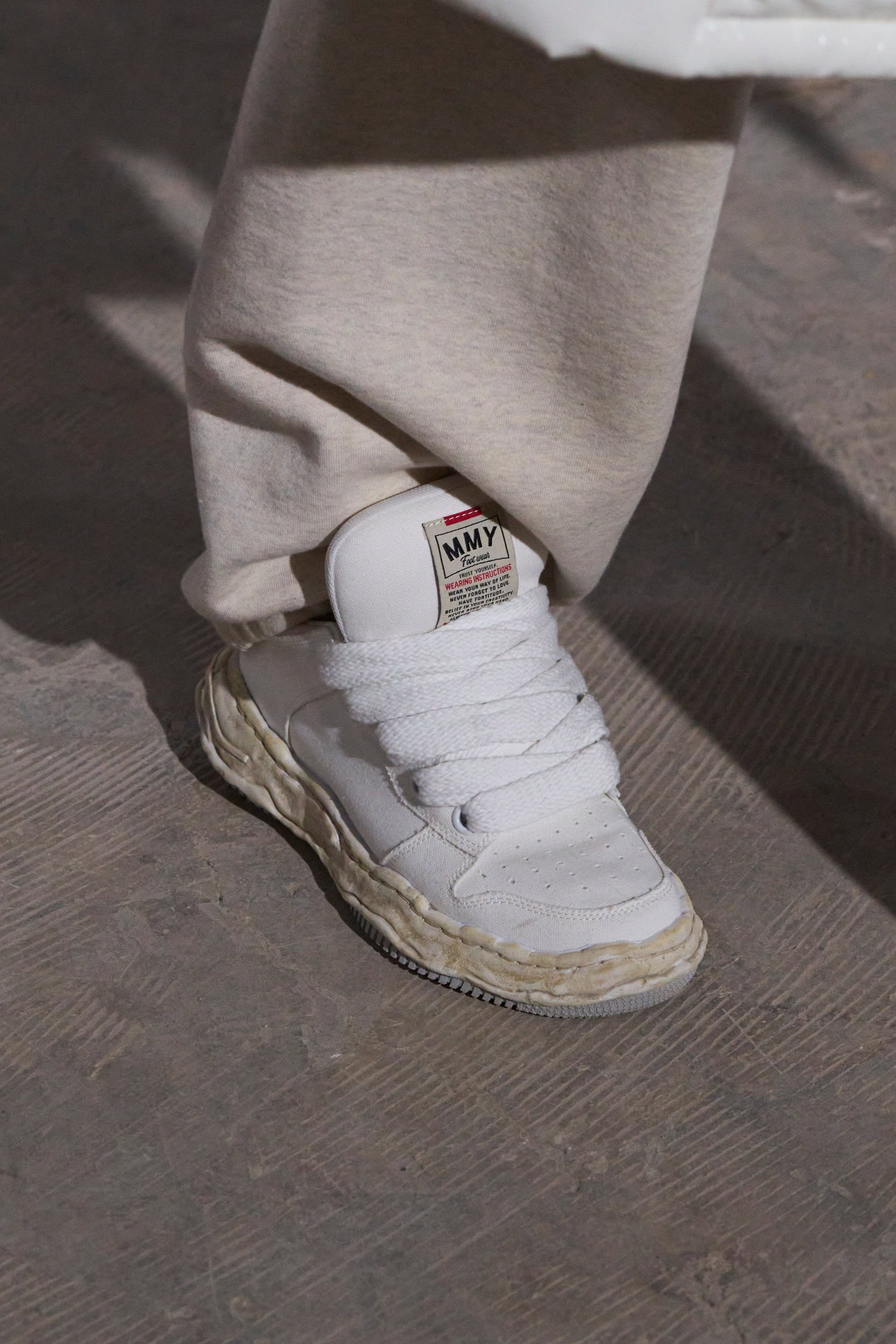 Maison Mihara Yasuhiro Fall 2024 Men’s Fashion Show Details