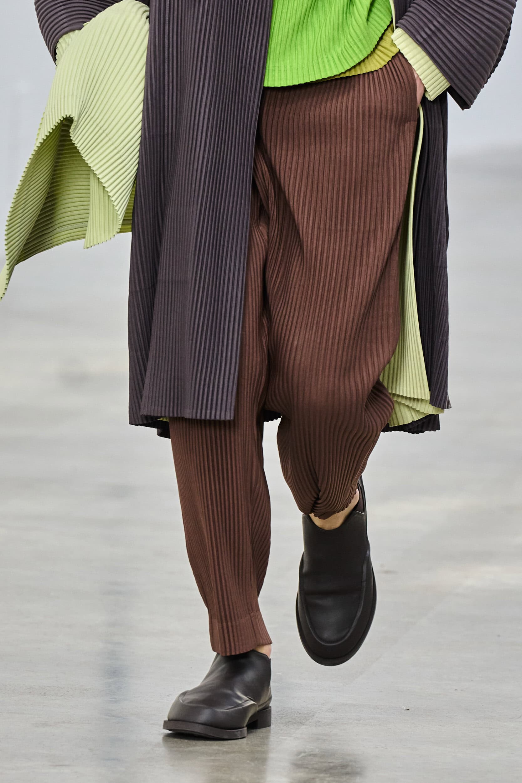Homme Plisse Issey Miyake Fall 2024 Men’s Fashion Show Details