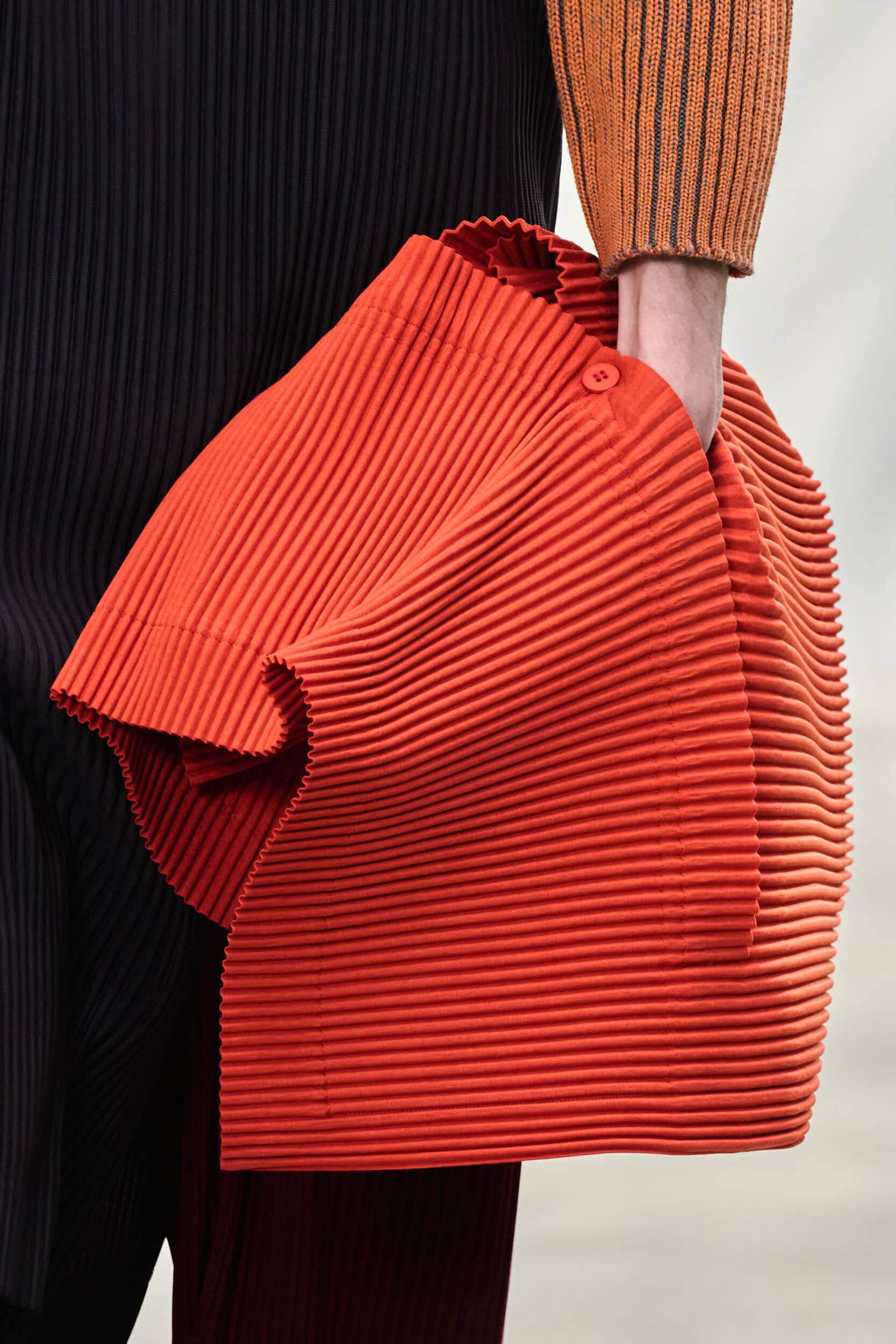 Homme Plisse Issey Miyake Fall 2024 Men’s Fashion Show Details
