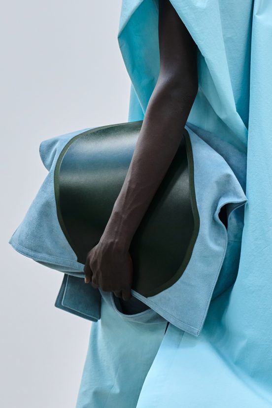 Homme Plisse Issey Miyake Fall 2024 Men’s Fashion Show Details