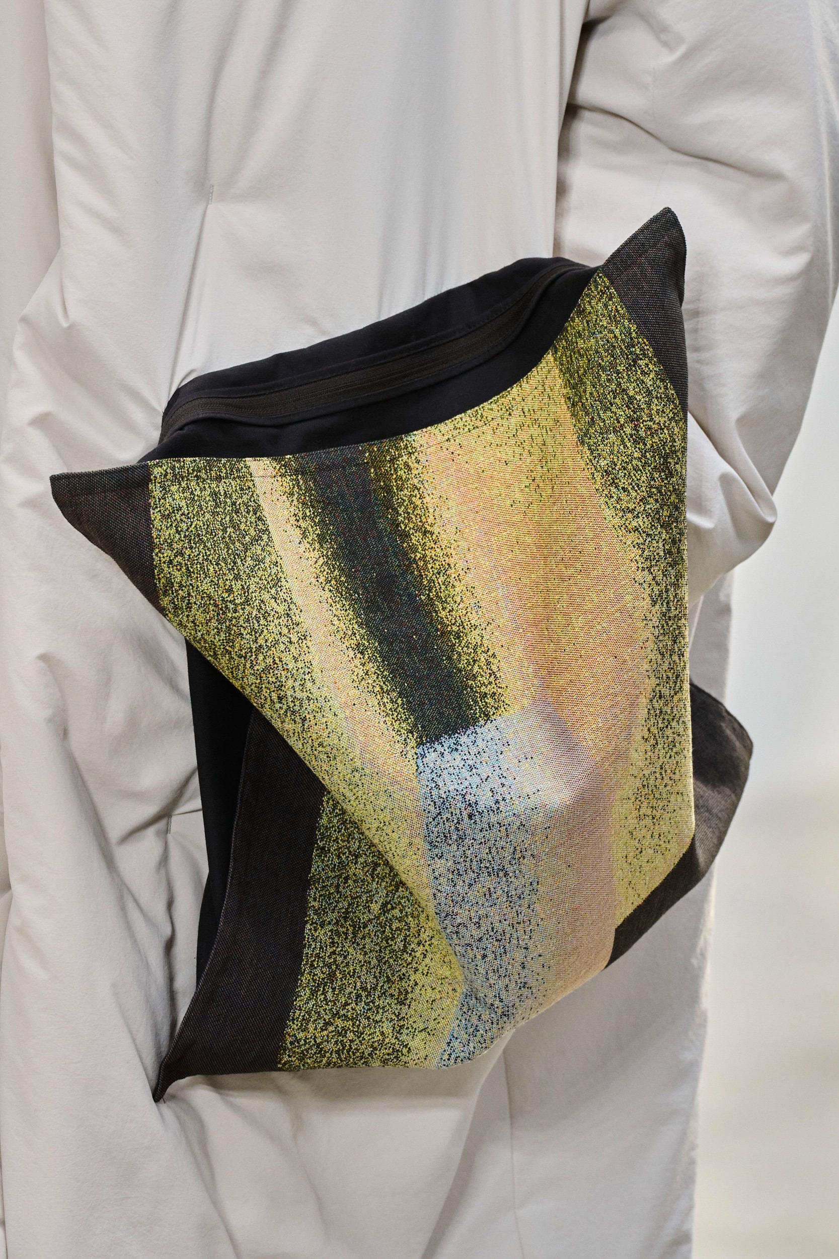 Homme Plisse Issey Miyake Fall 2024 Men’s Fashion Show Details