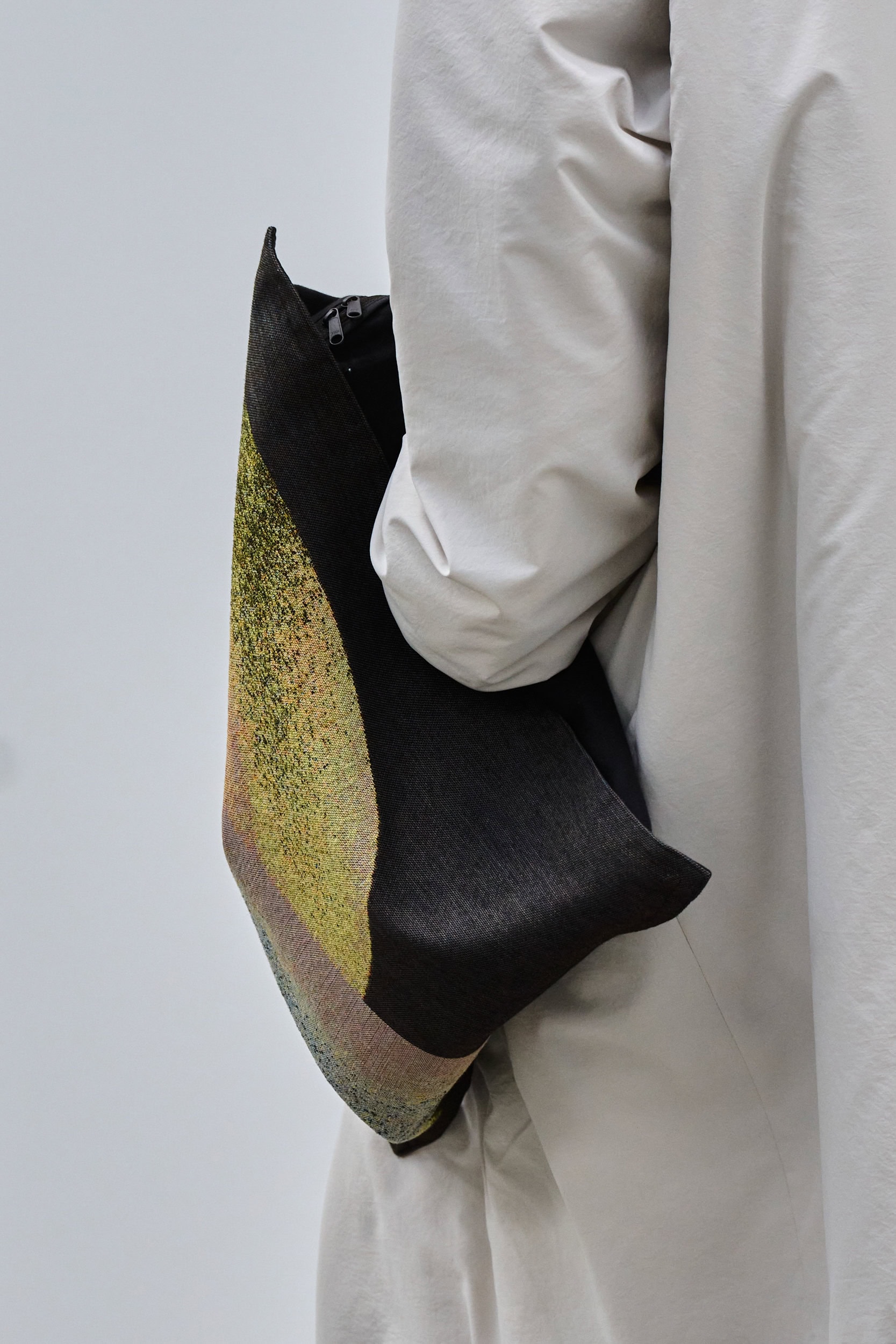 Homme Plisse Issey Miyake Fall 2024 Men’s Fashion Show Details