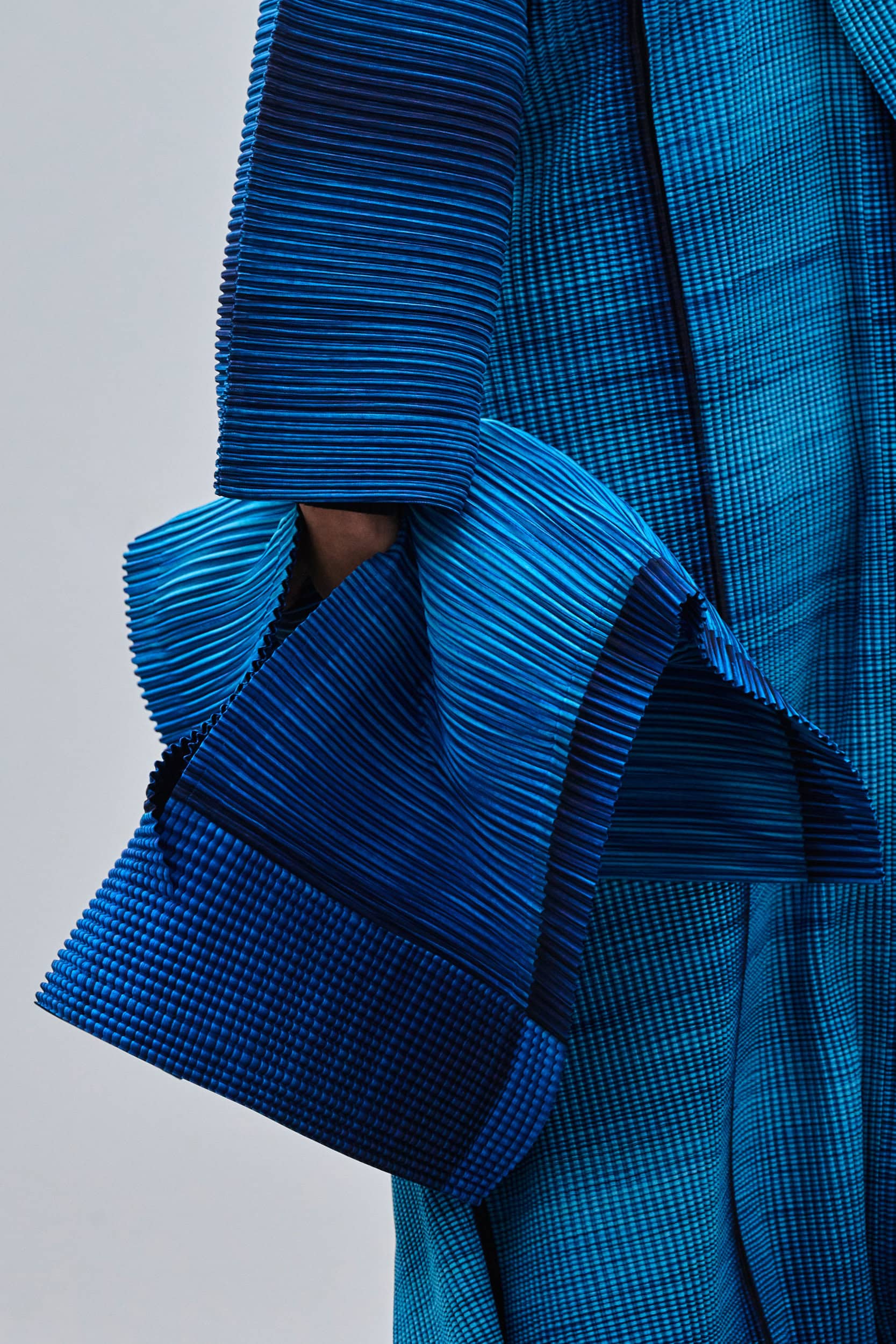 Homme Plisse Issey Miyake Fall 2024 Men’s Fashion Show Details