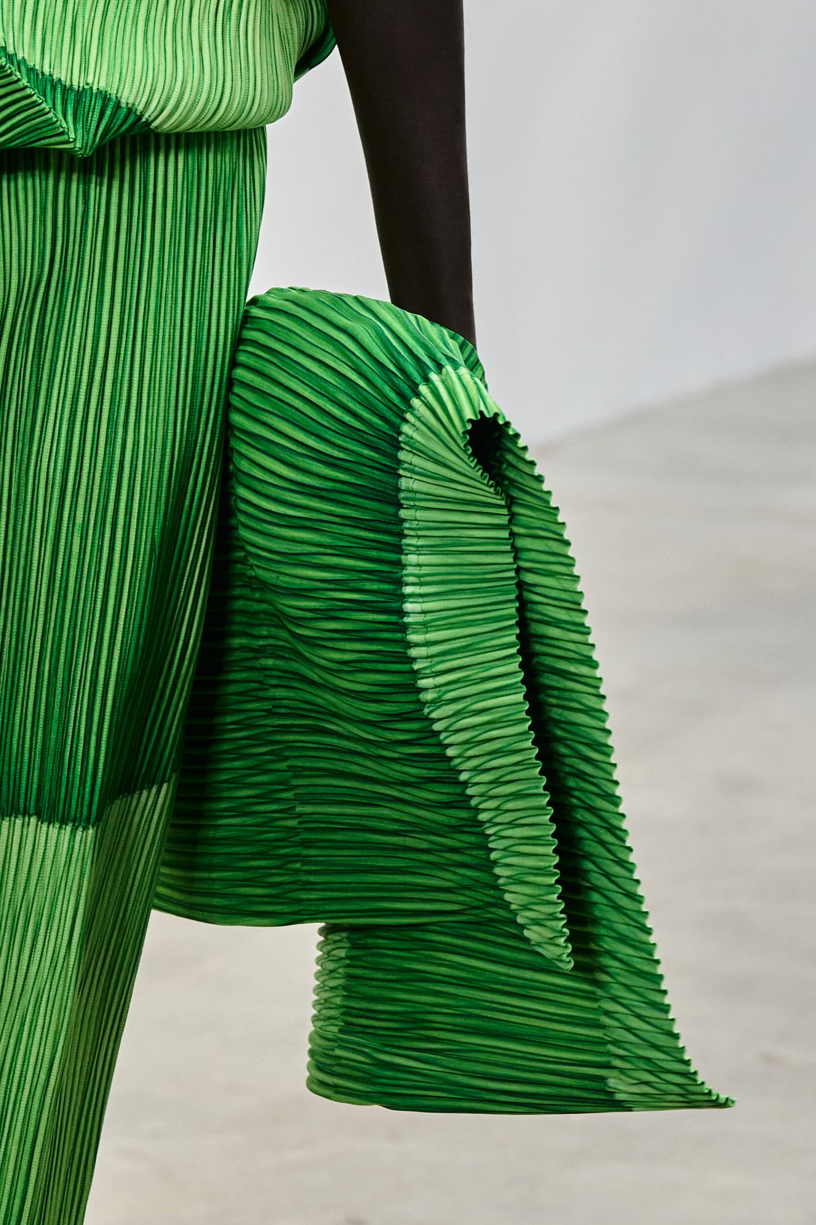 Homme Plisse Issey Miyake Fall 2024 Men’s Fashion Show Details