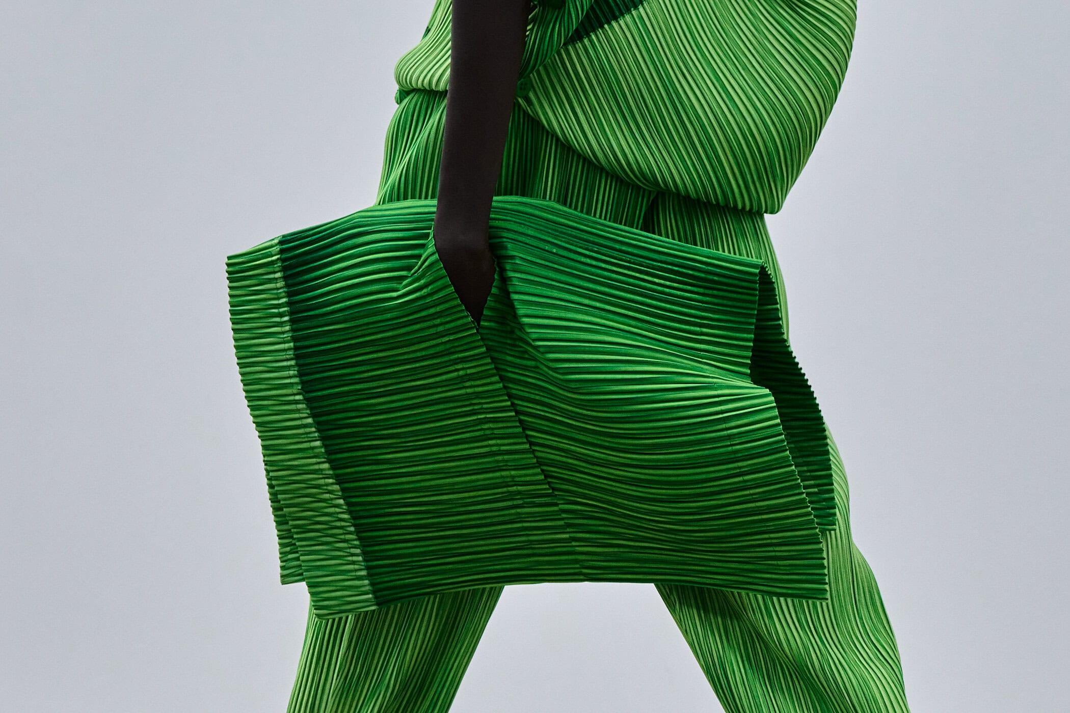 Homme Plisse Issey Miyake Fall 2024 Men’s Fashion Show Details