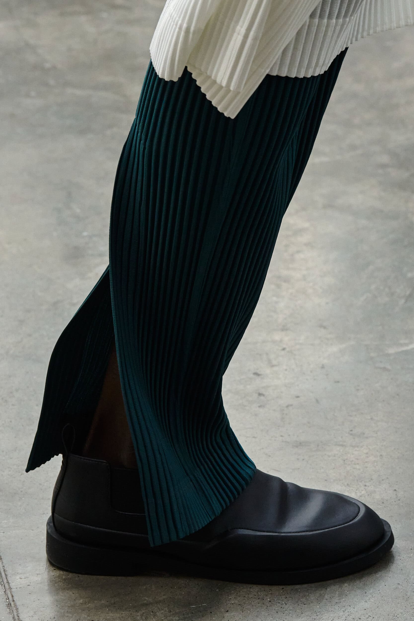 Homme Plisse Issey Miyake Fall 2024 Men’s Fashion Show Details